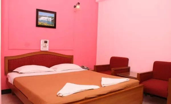 Bed in Margao Residency