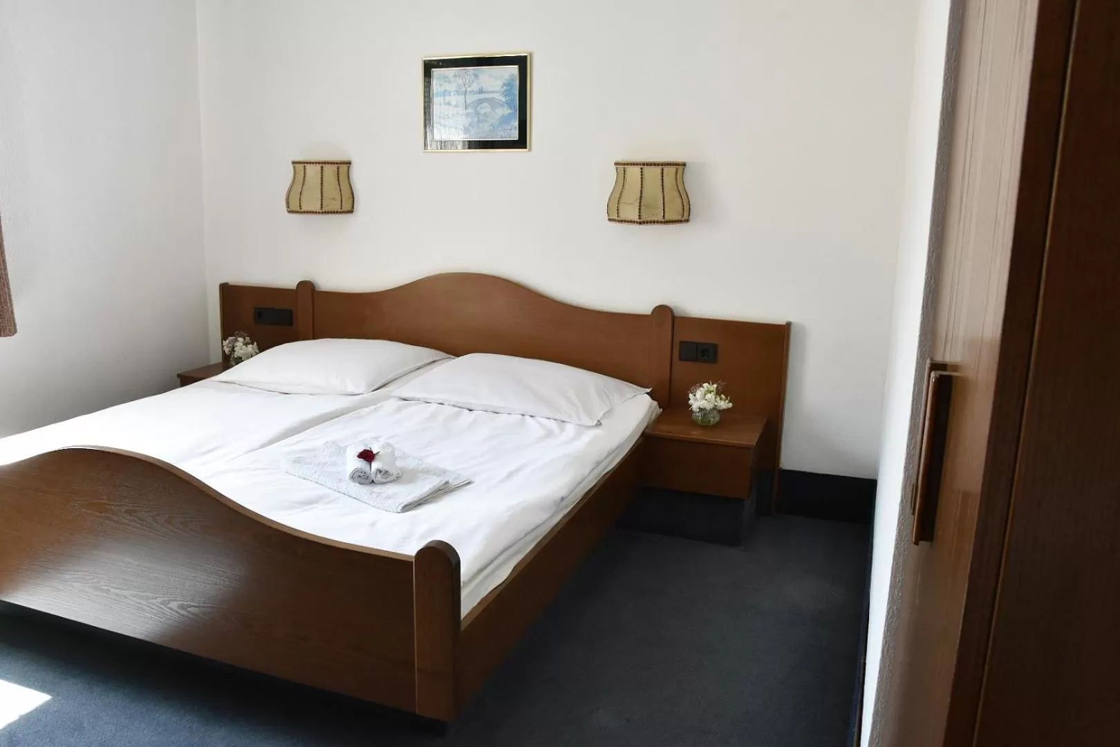 Decorative detail, Bed in Hotel Goldene Rose