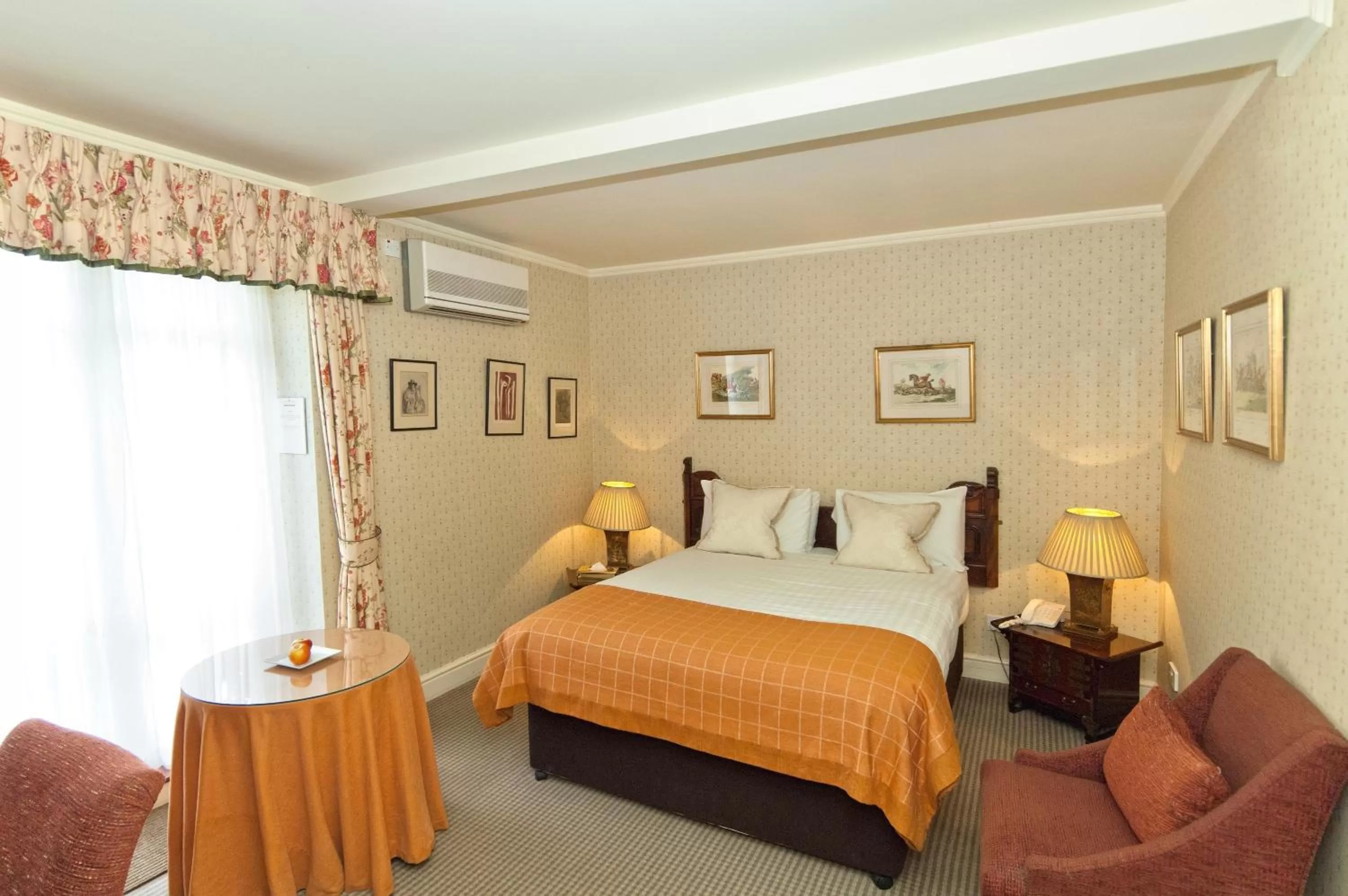 Bed in Flitwick Manor Hotel