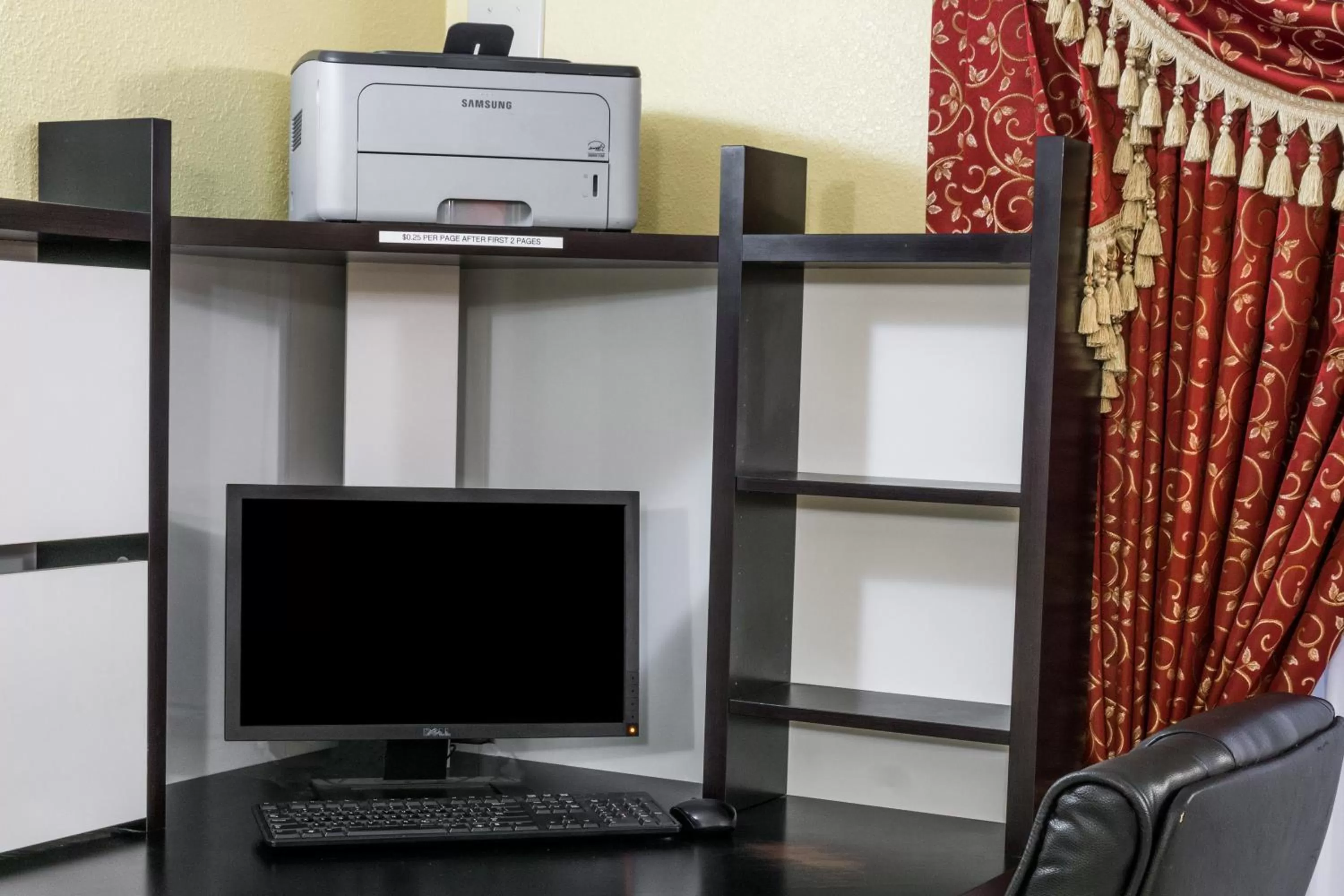 Business facilities in Days Inn by Wyndham Houston