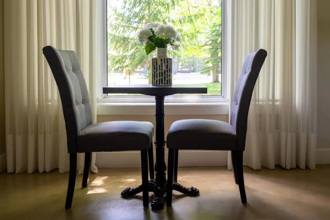 Seating Area in Auberge Nuits de St-Georges
