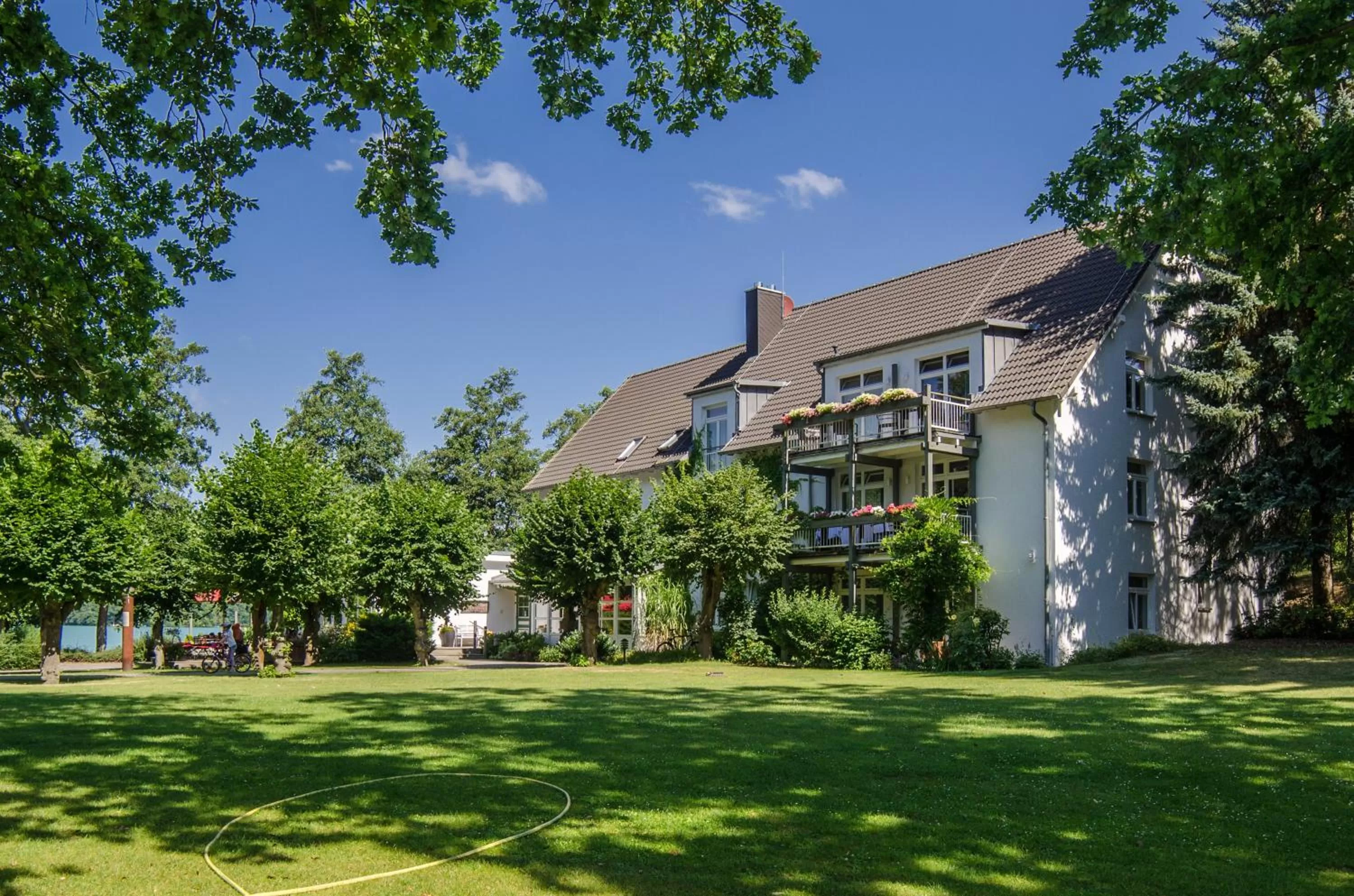 Facade/entrance in Seehotel Lindenhof