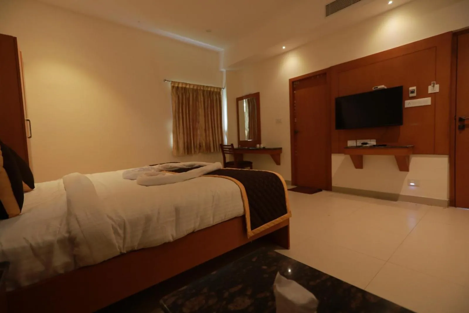 Bedroom, Bed in Hotel Ashok Palace