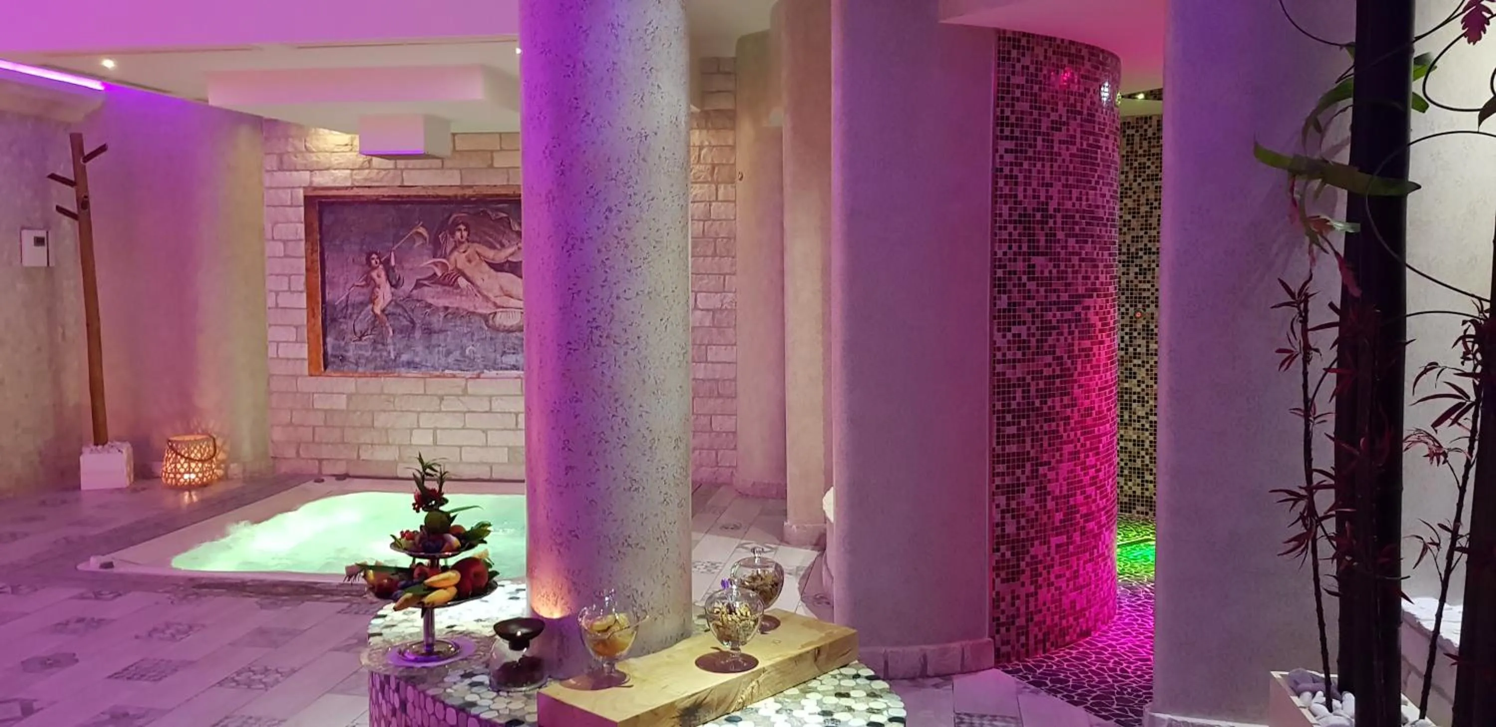 Hot Tub in Villa Le Zagare Relais & SPA