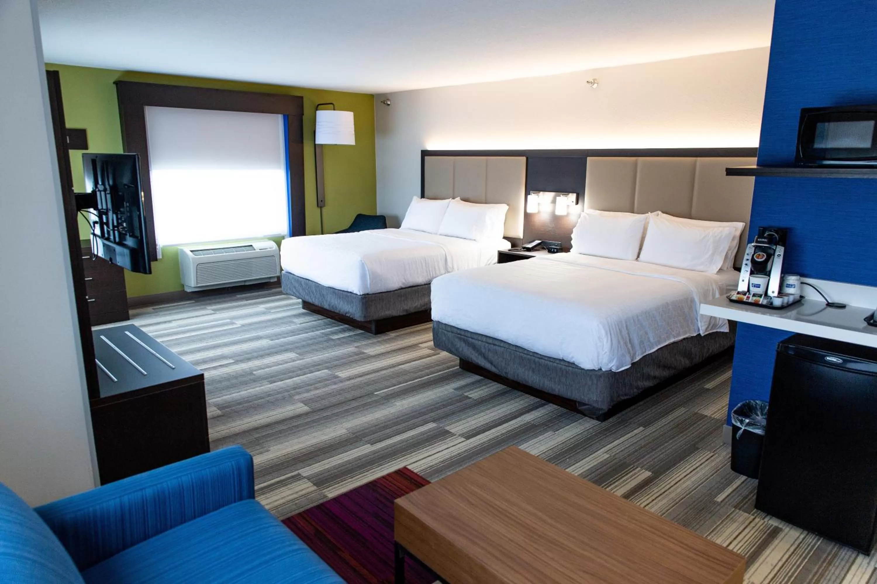 Photo of the whole room, Bed in Holiday Inn Express - Columbus - Dublin by IHG
