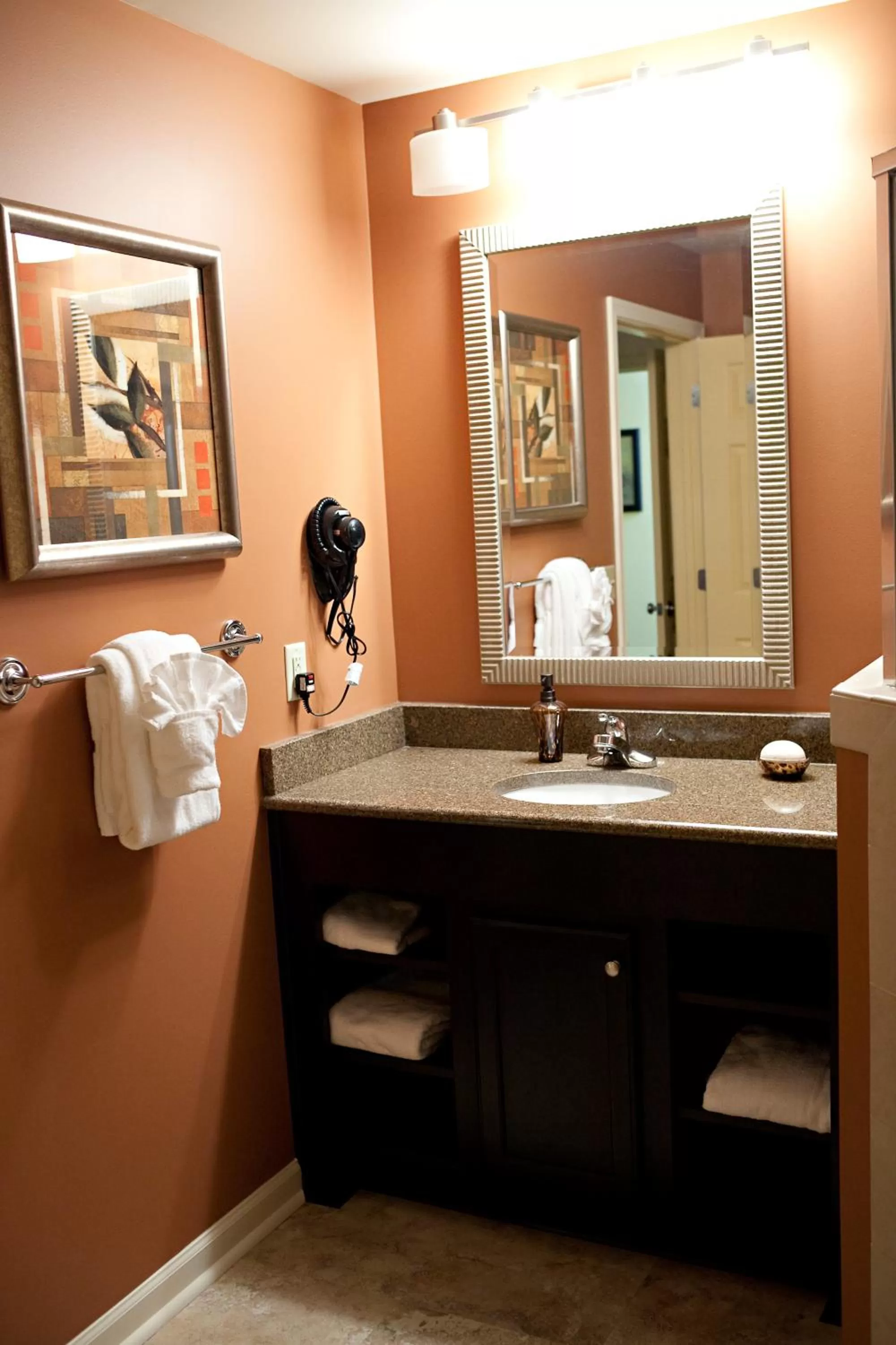 Bathroom in The Colonies at Williamsburg