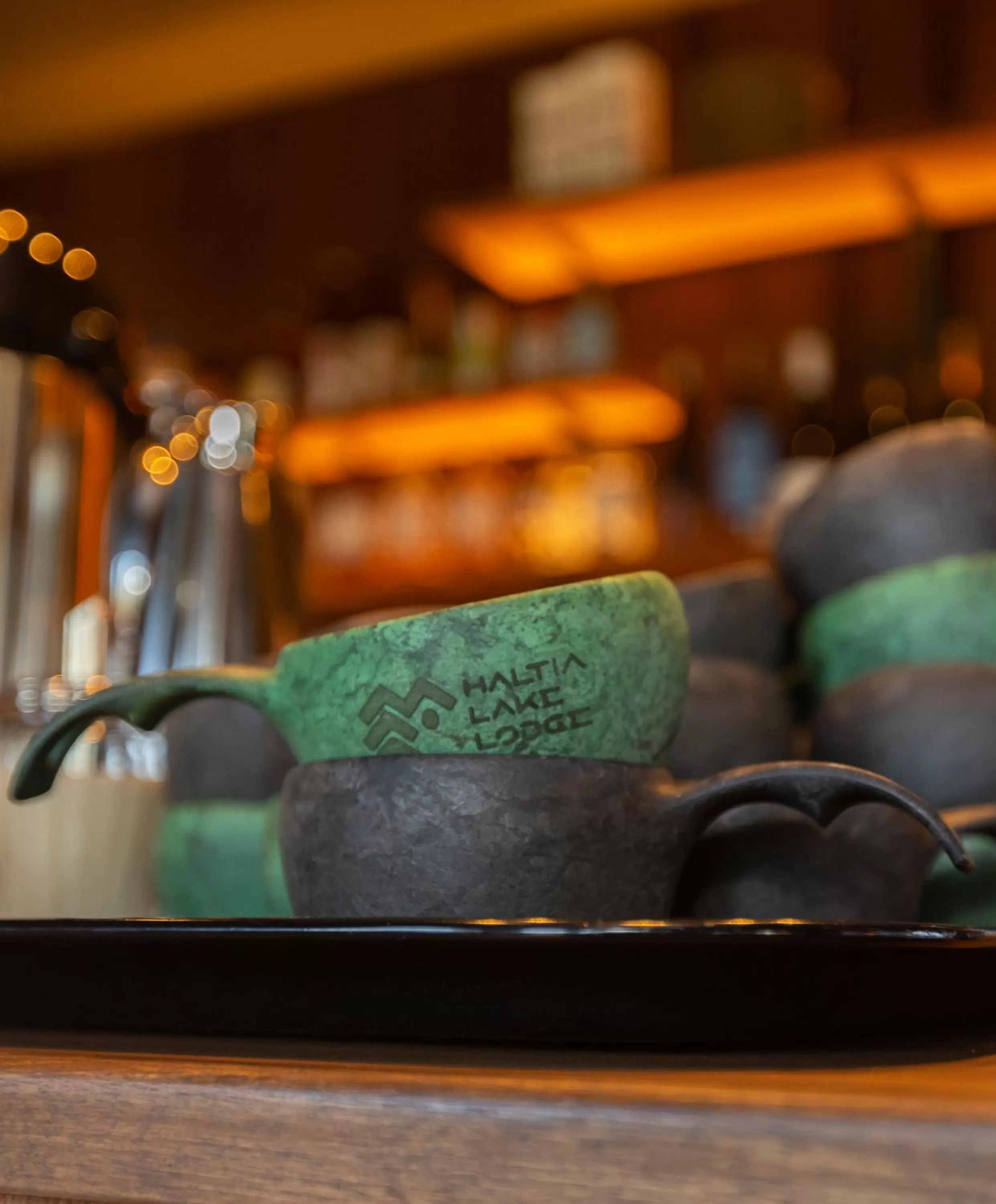 Lounge or bar in Haltia Lake Lodge nature boutique hotel & glamping