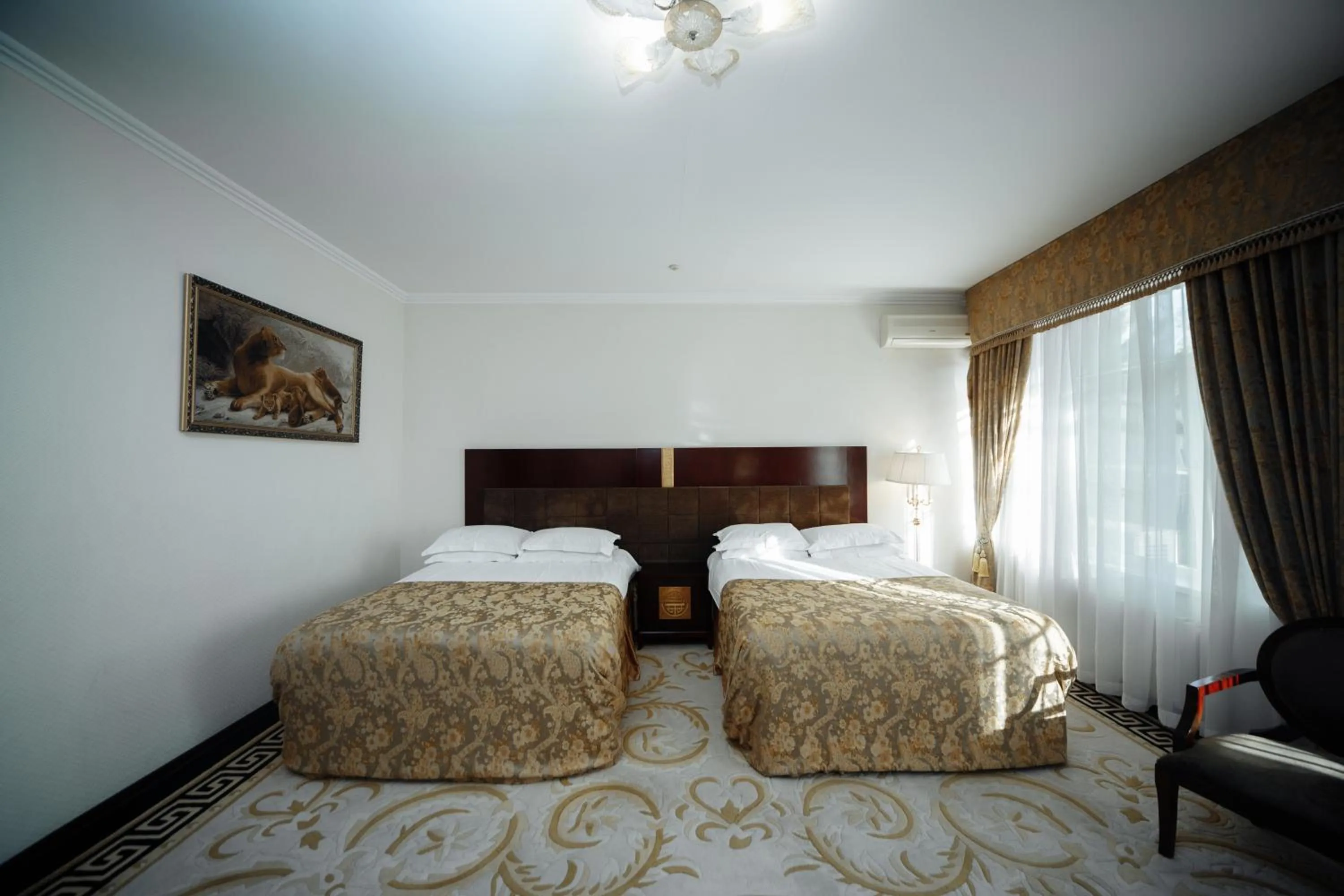 Living room, Bed in Club Royal Park