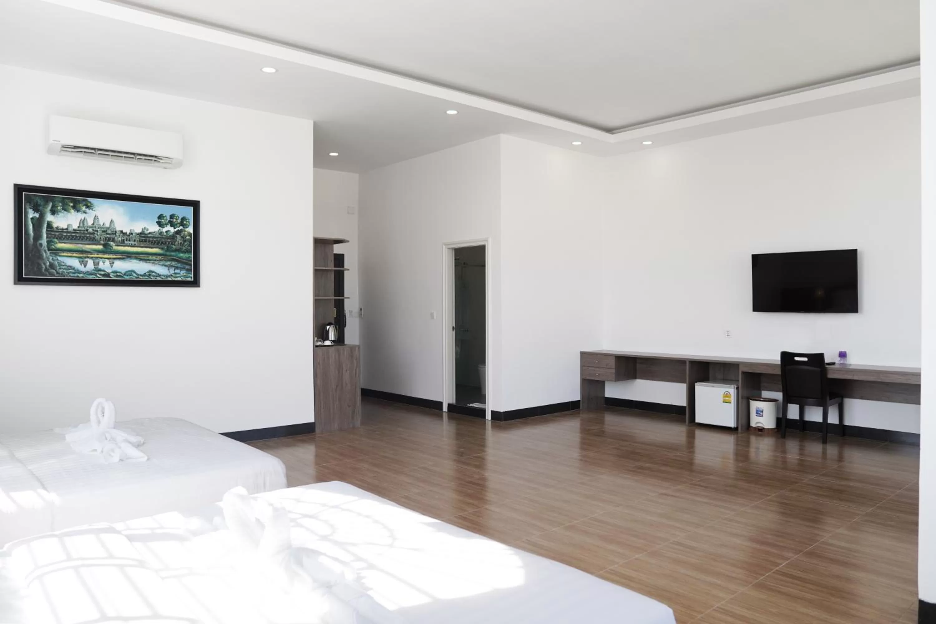 Photo of the whole room, Bed in Apple Hotel Three - Phnom Penh