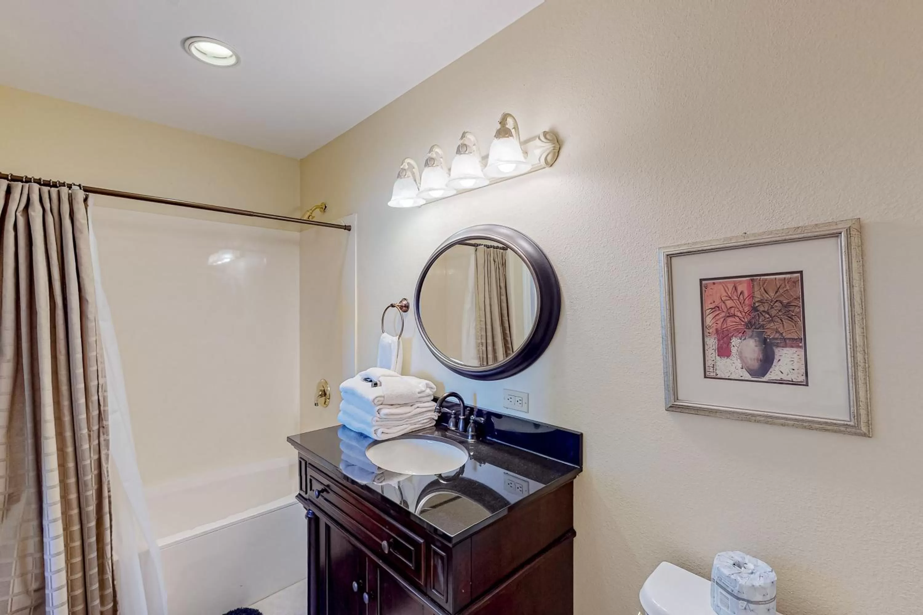 Bathroom in Spanish Key 304