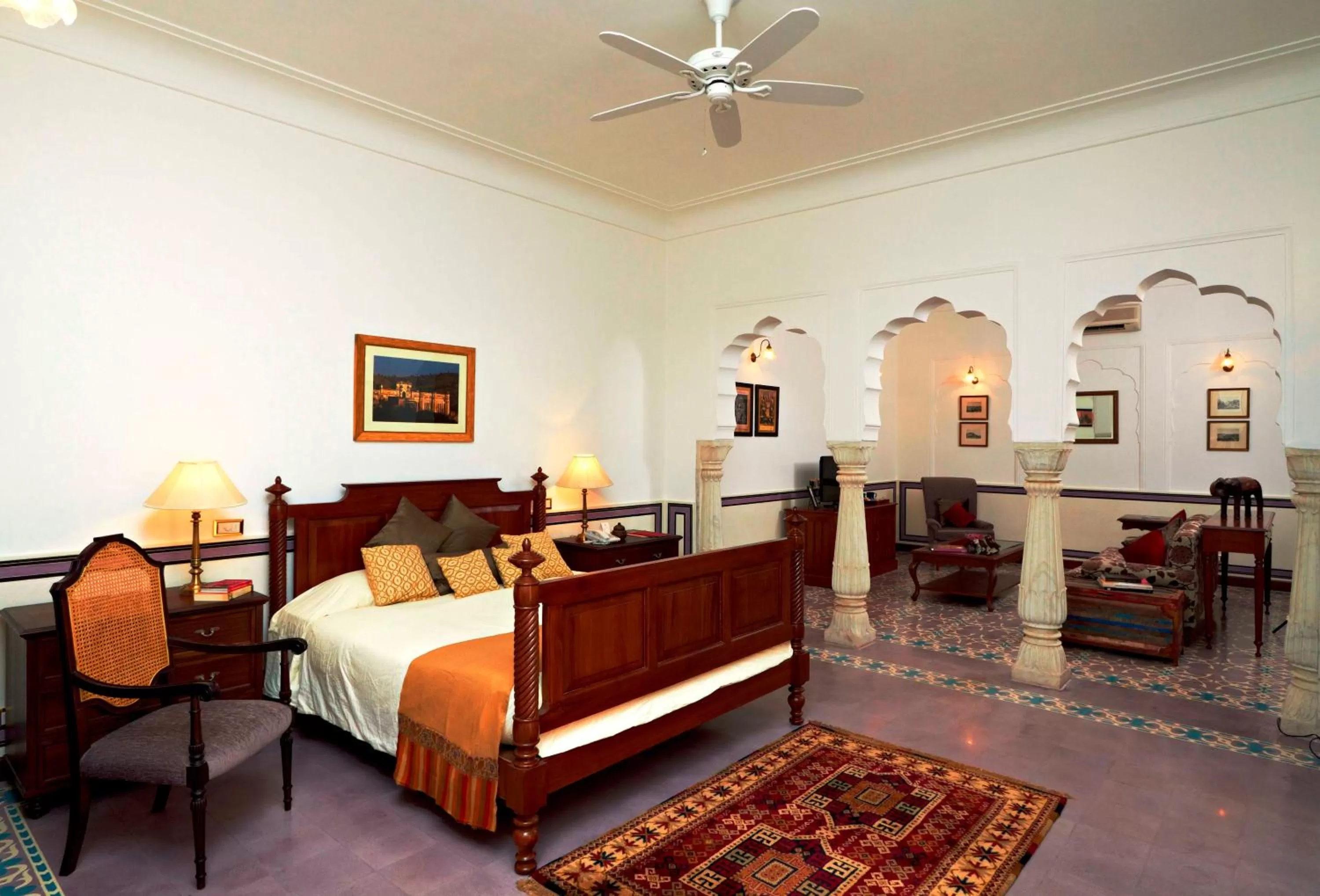 Photo of the whole room, Bed in Samode Haveli