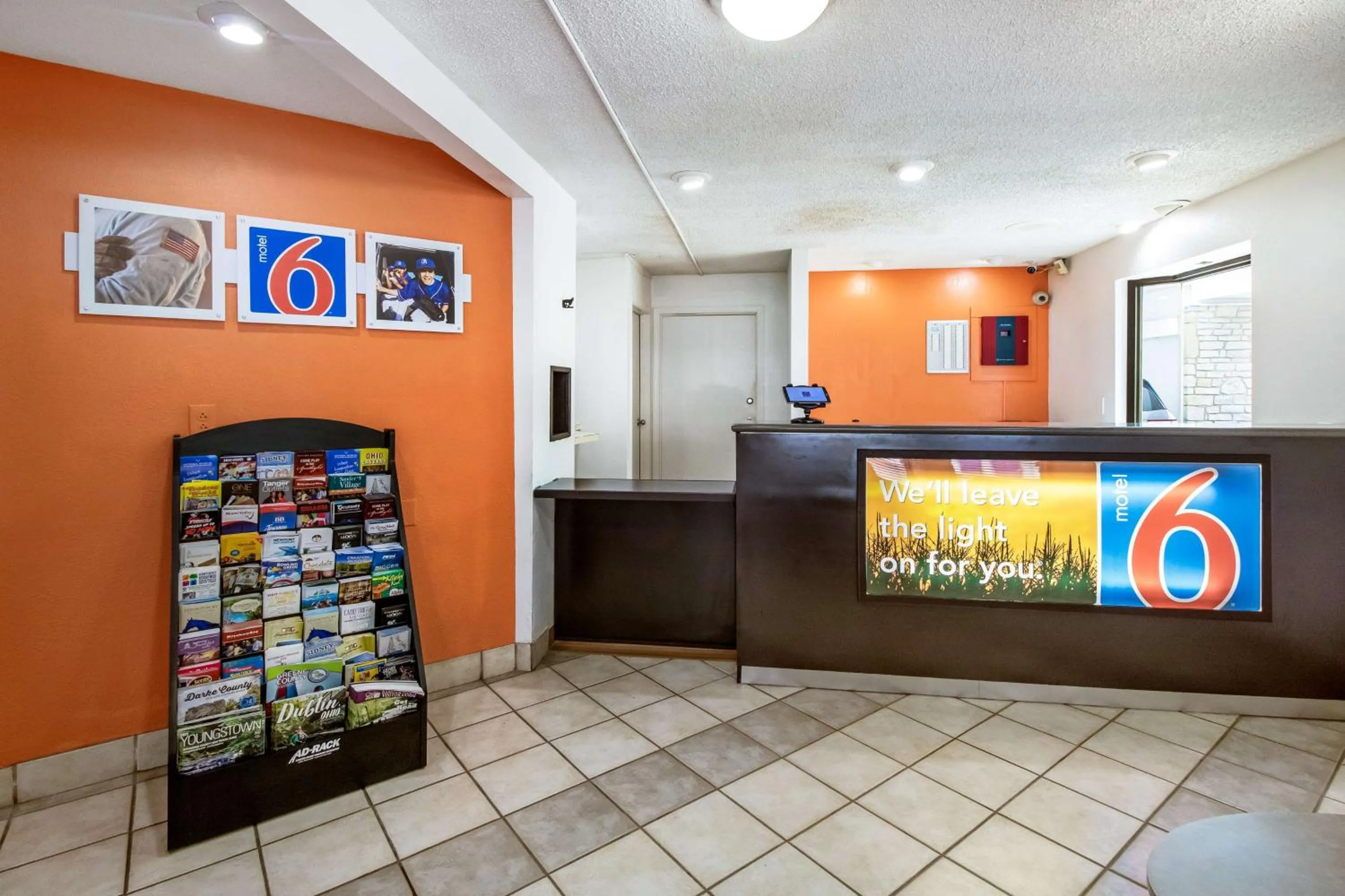 Property logo or sign in Motel 6-Dayton, OH - Englewood