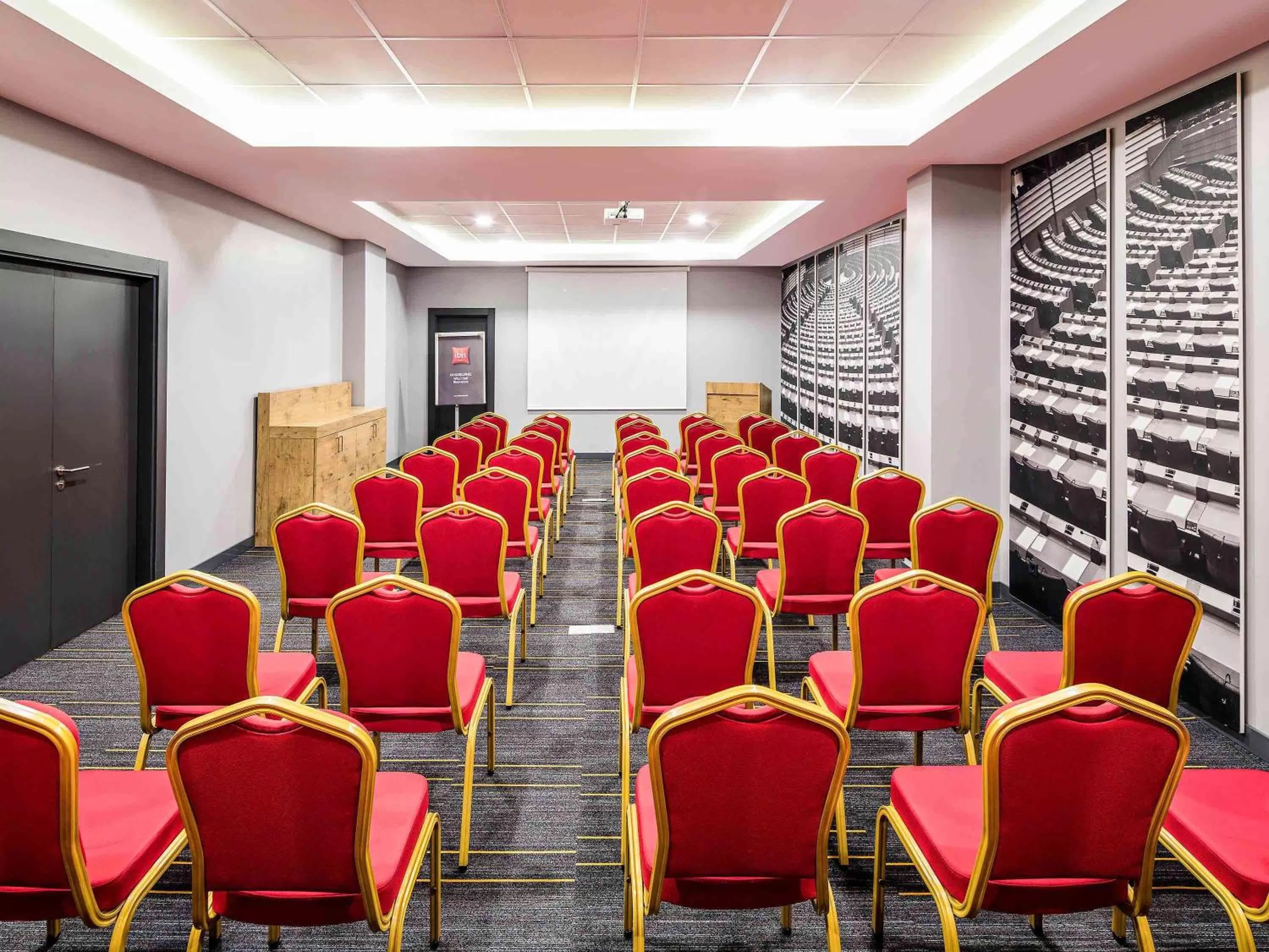 On site in Ibis Istanbul West