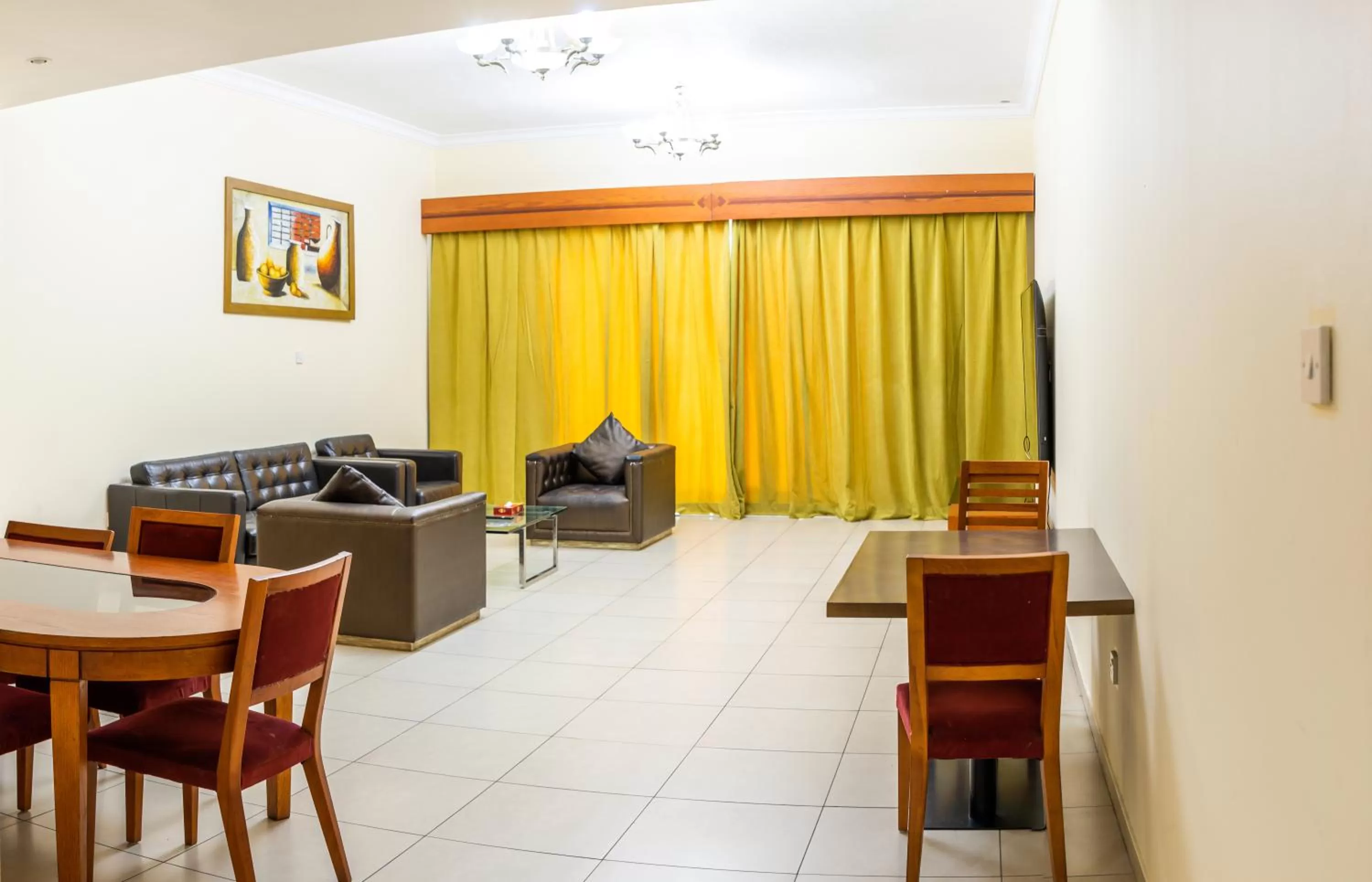 Living room in Wescott Plaza Hotel Apartments LLC Formerly West Zone Plaza Hotel Apts