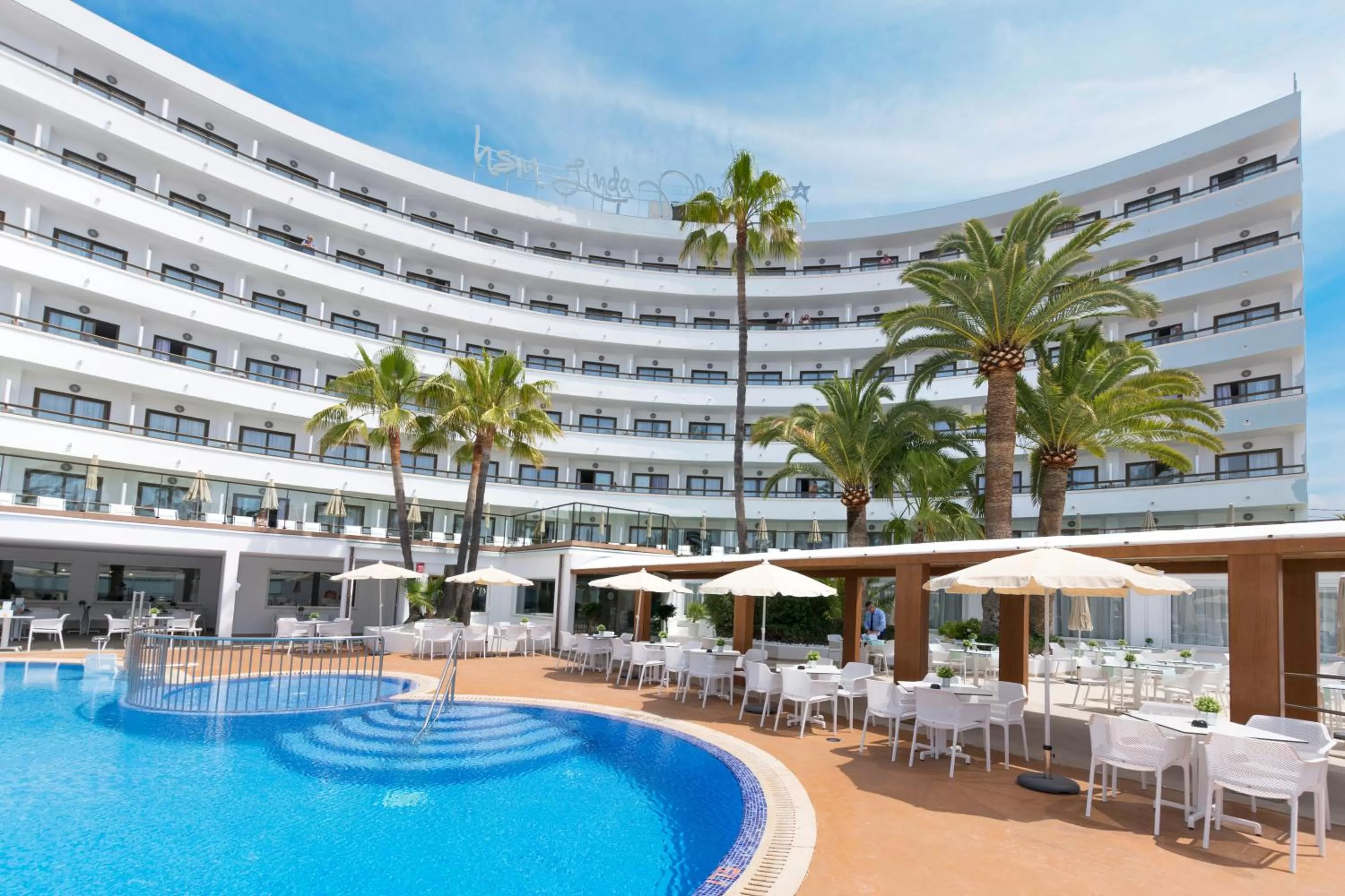 Property building in HSM Linda Playa