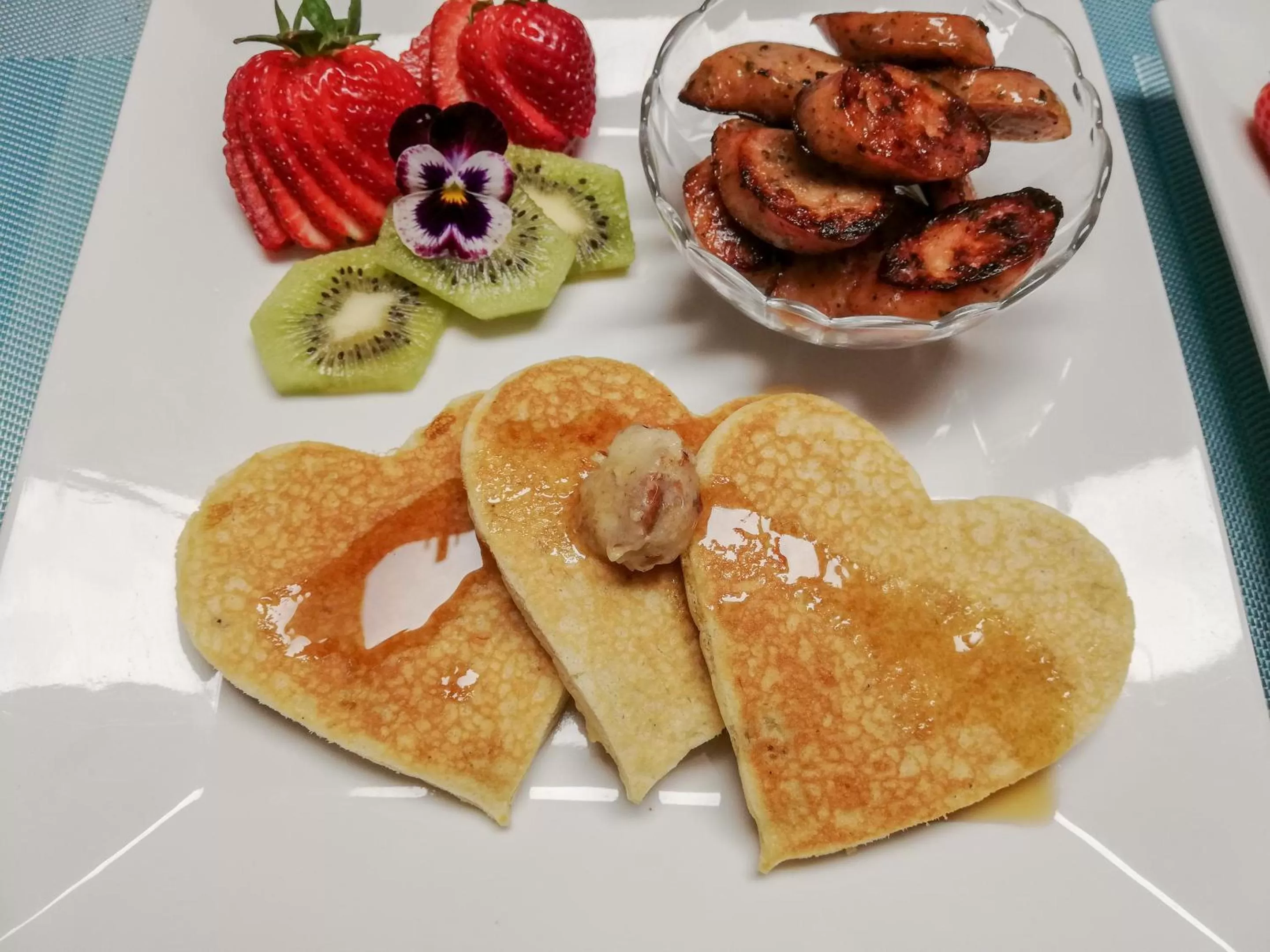 Breakfast in Riversong Inn Retreat