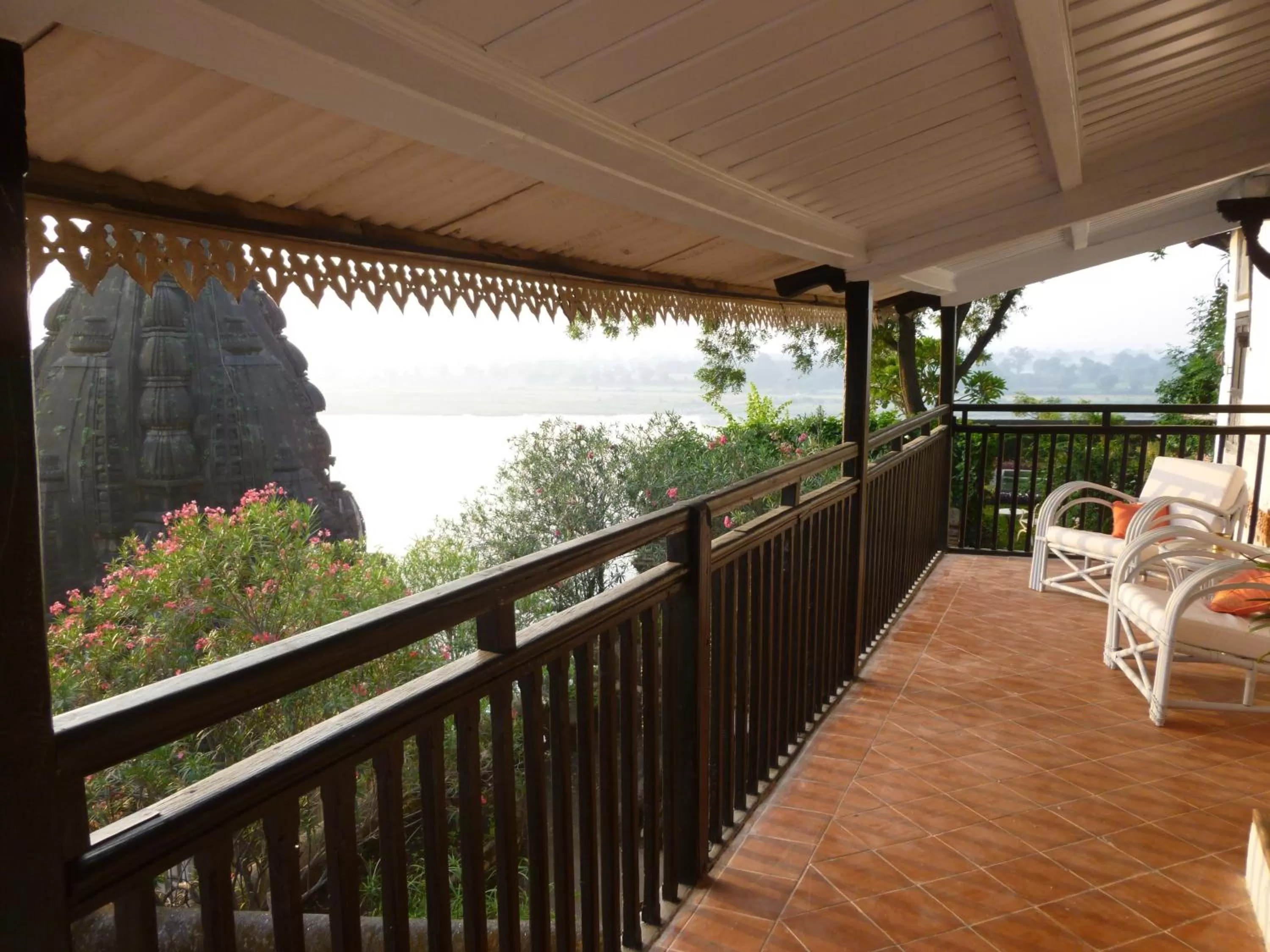 Suite with Balcony - single occupancy in Ahilya Fort
