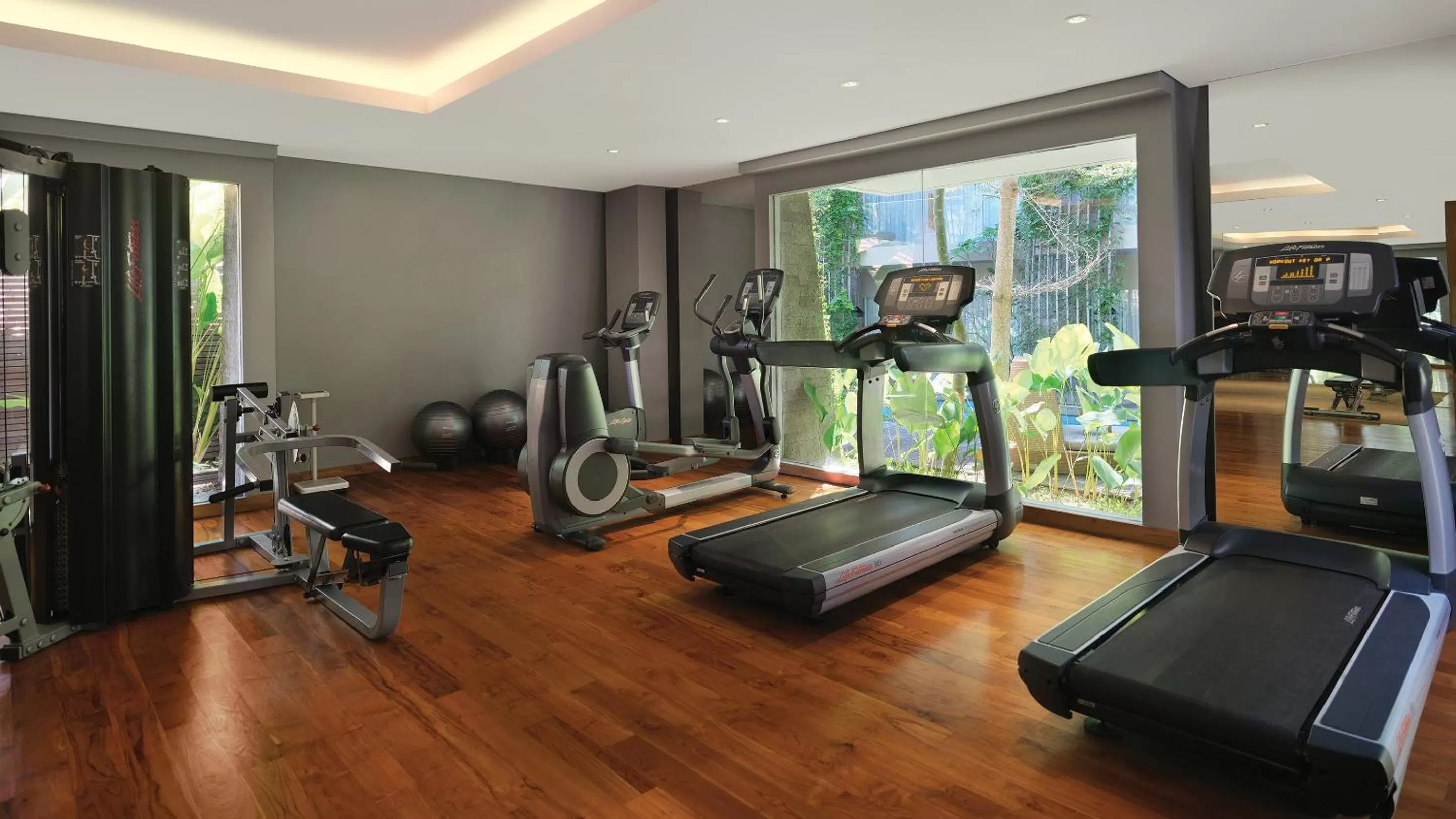 Fitness centre/facilities in Maya Sanur Resort & Spa