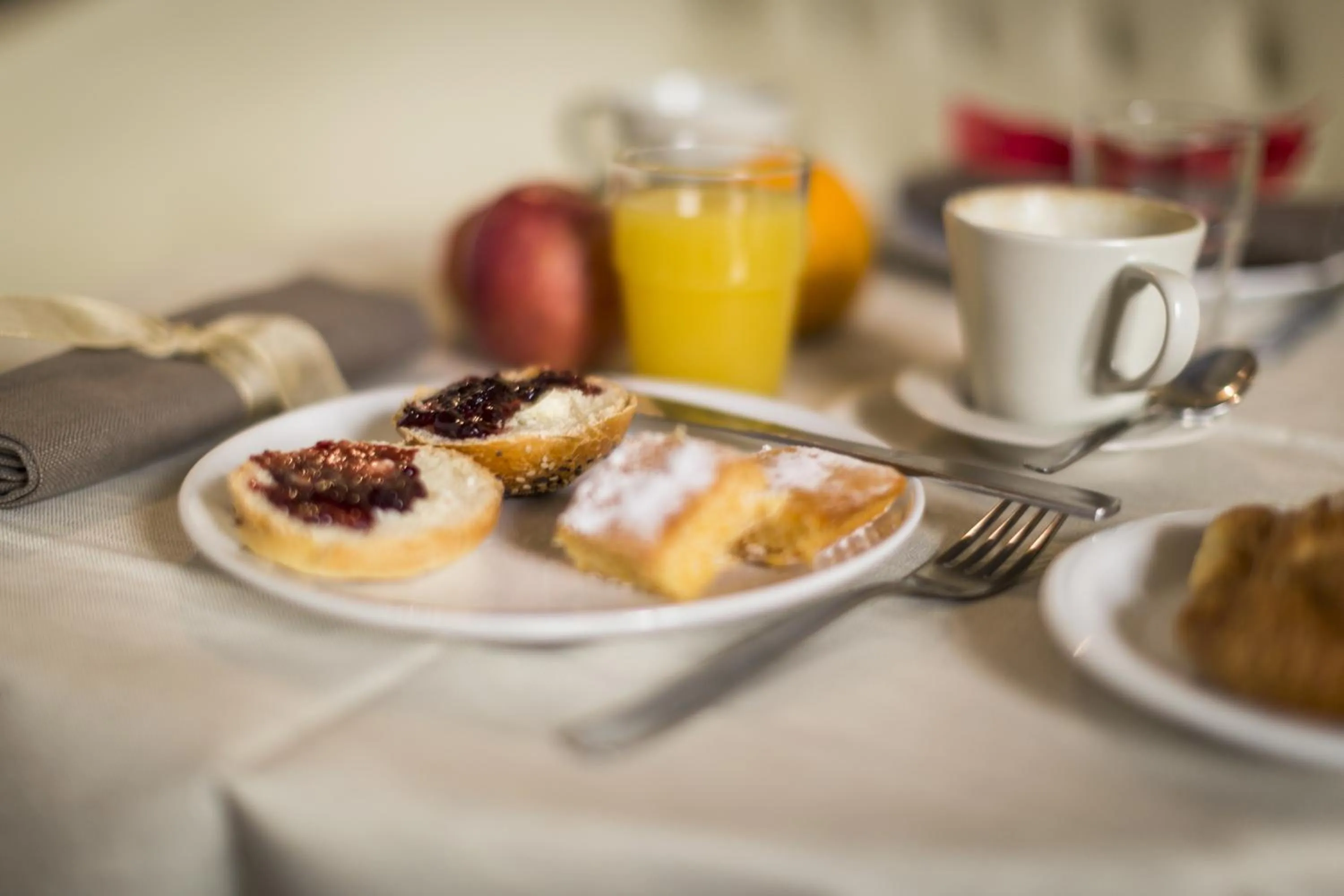 Buffet breakfast in Boutique Hotel La Casa di Morfeo