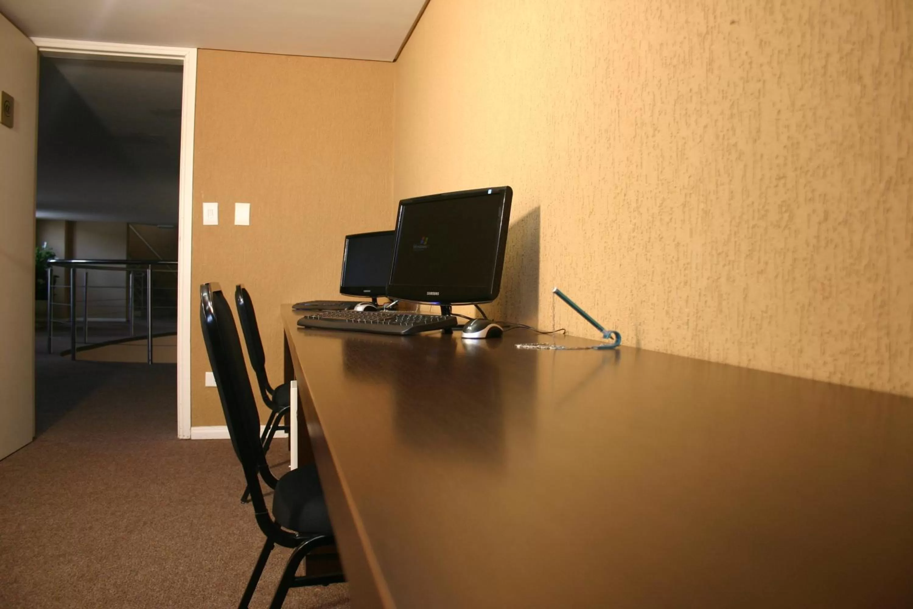 Business facilities in Hotel Campo Largo Comfort
