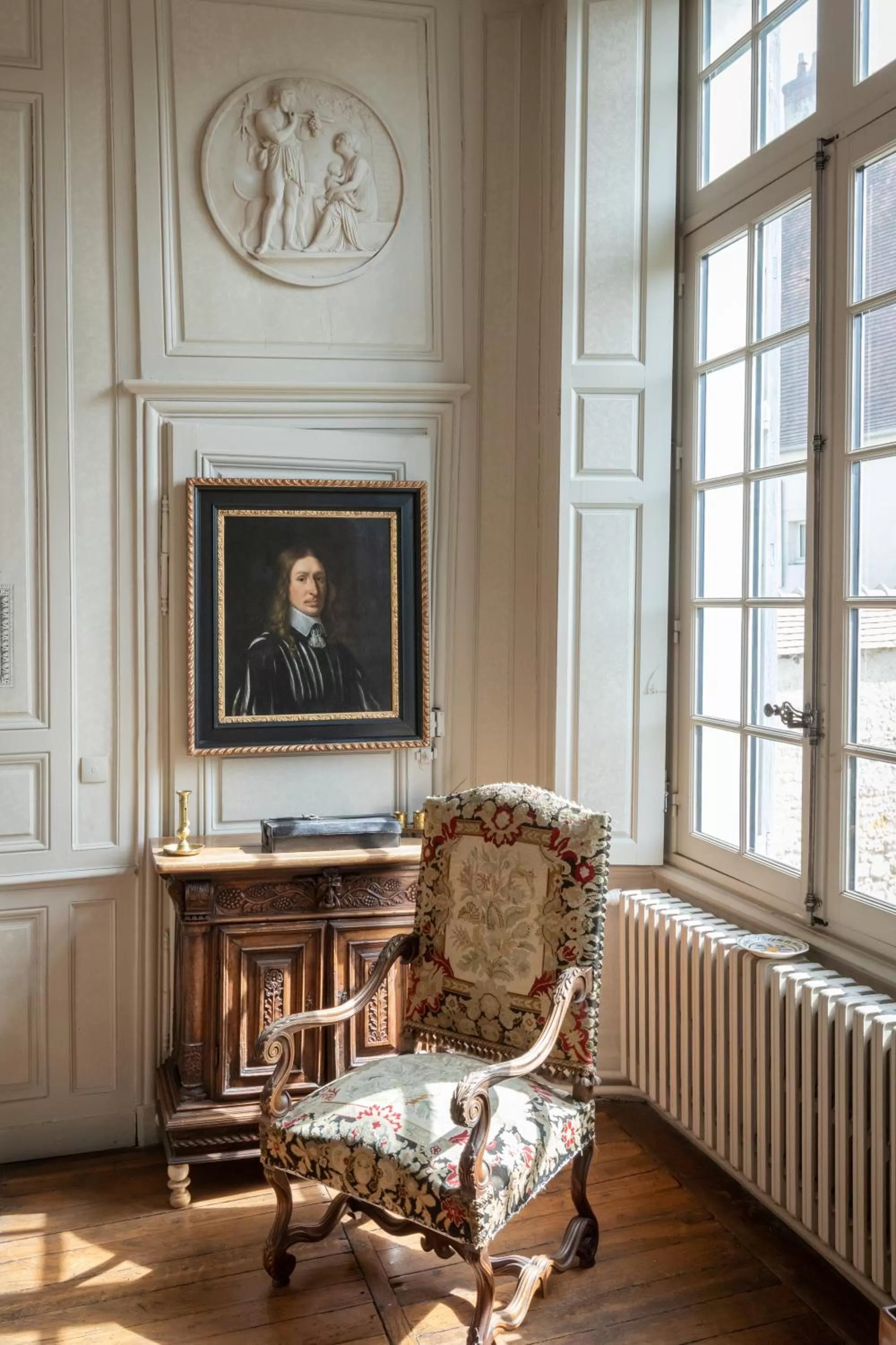 Seating Area in L'Hotel de Panette, Un exceptionnel château en ville - Chambres historiques, parking - Petit Déjeuner offert