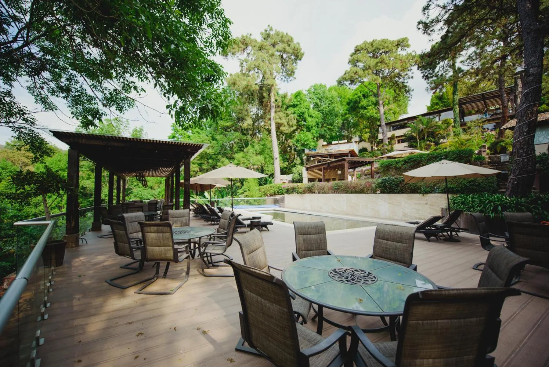 Swimming pool in Loto Azul Resort & Spa