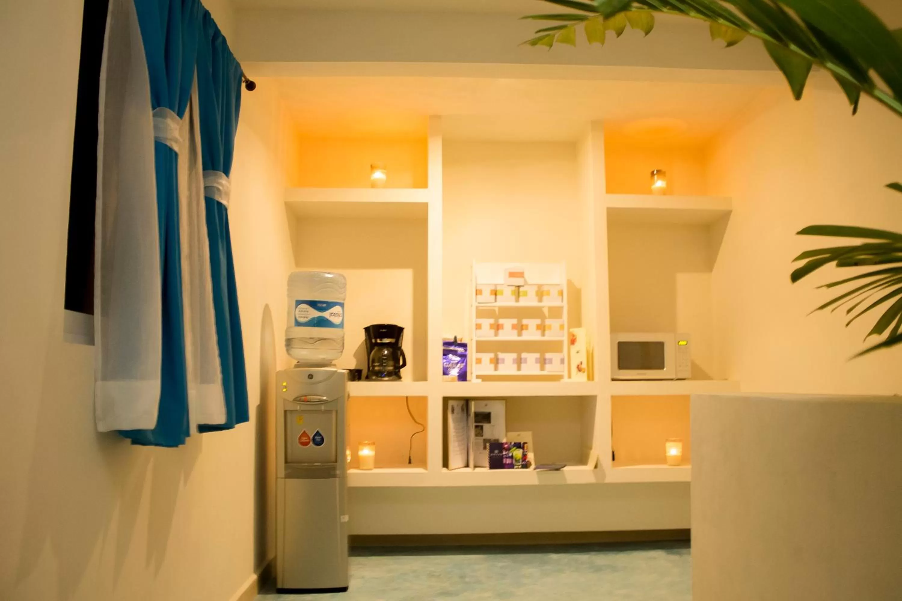 Coffee/tea facilities in Hidalgo Boutique Rooms