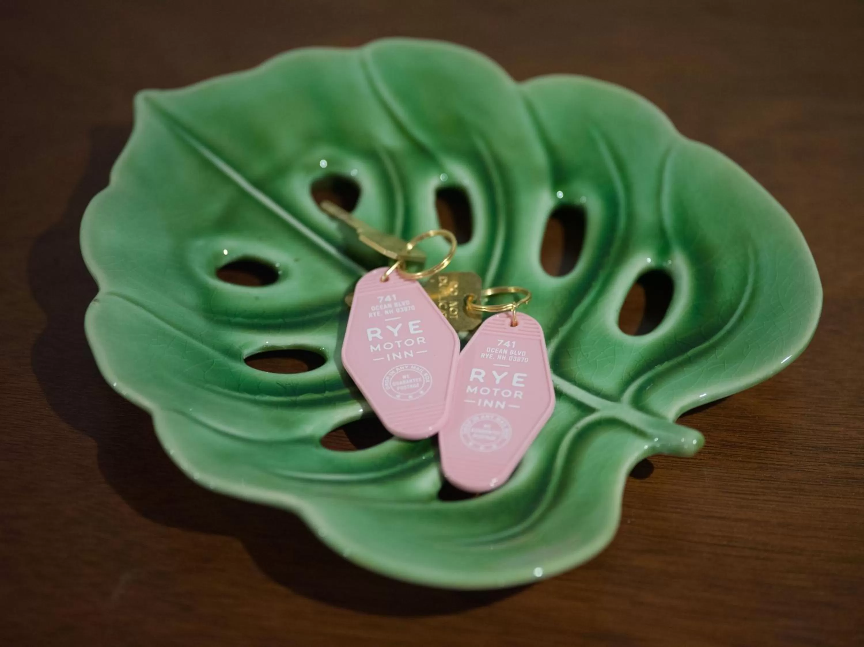 Logo/Certificate/Sign in Rye Motor Inn