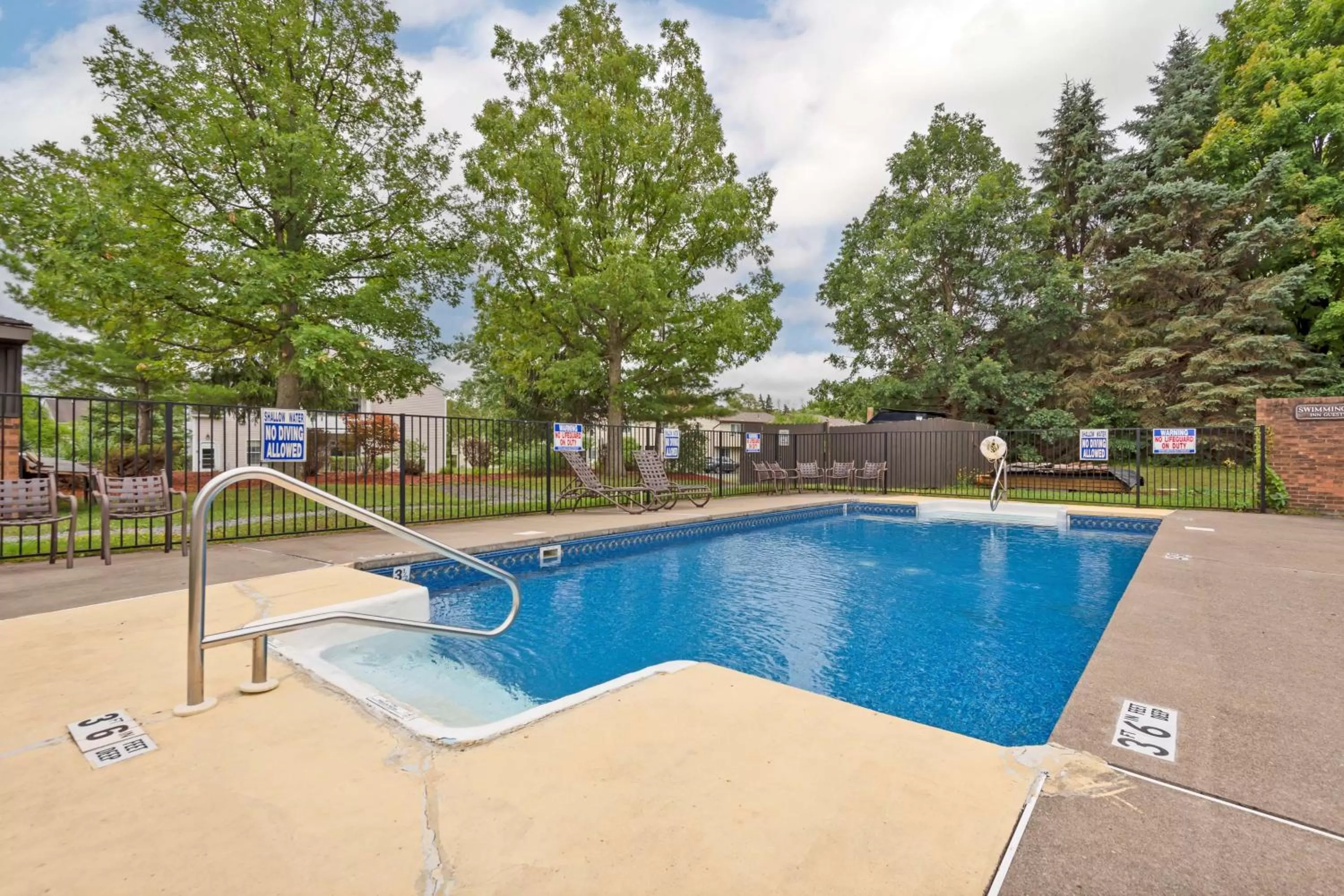 Pool view in Best Western University Inn