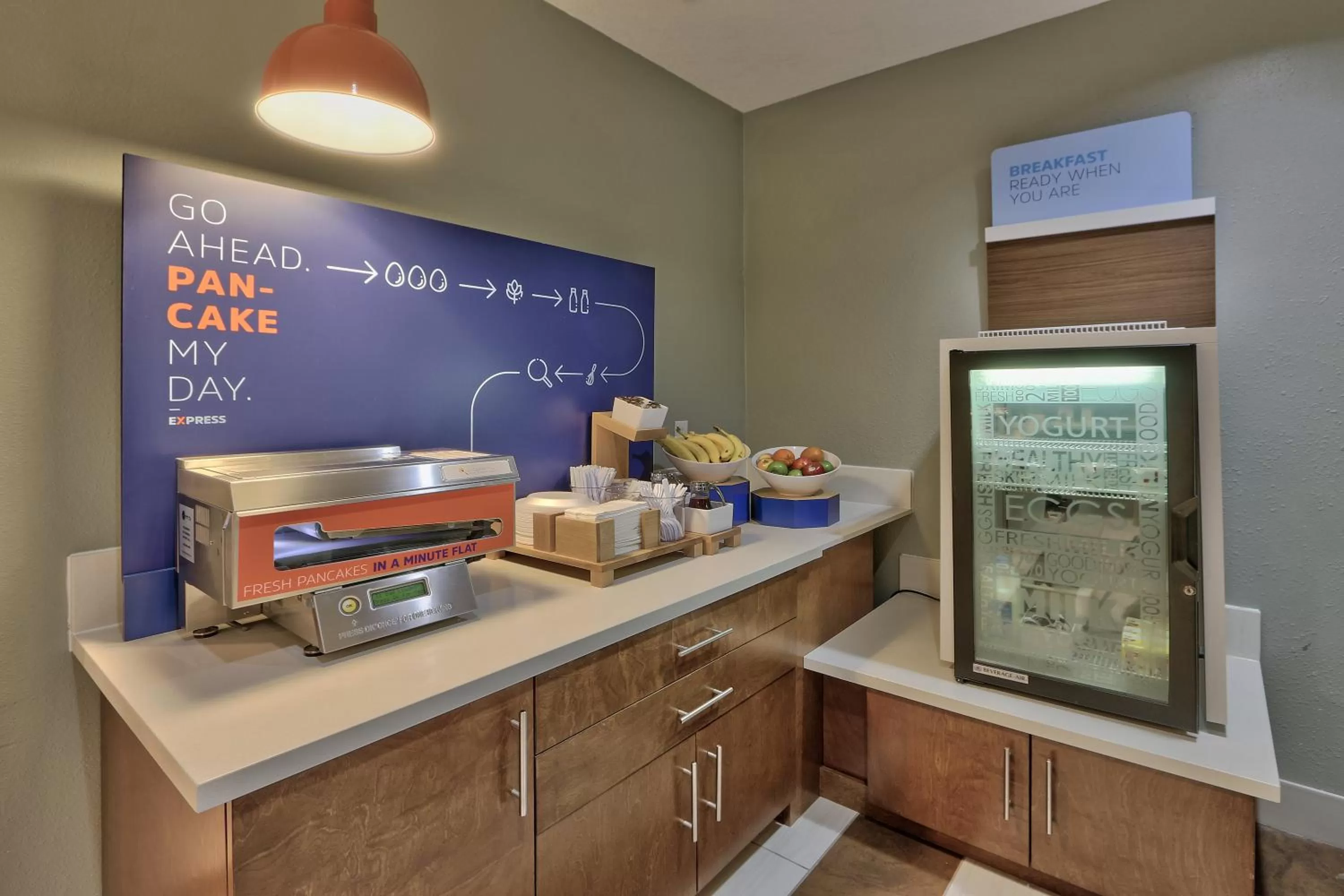 Breakfast in Holiday Inn Express Hotel & Suites Albuquerque - North Balloon Fiesta Park by IHG