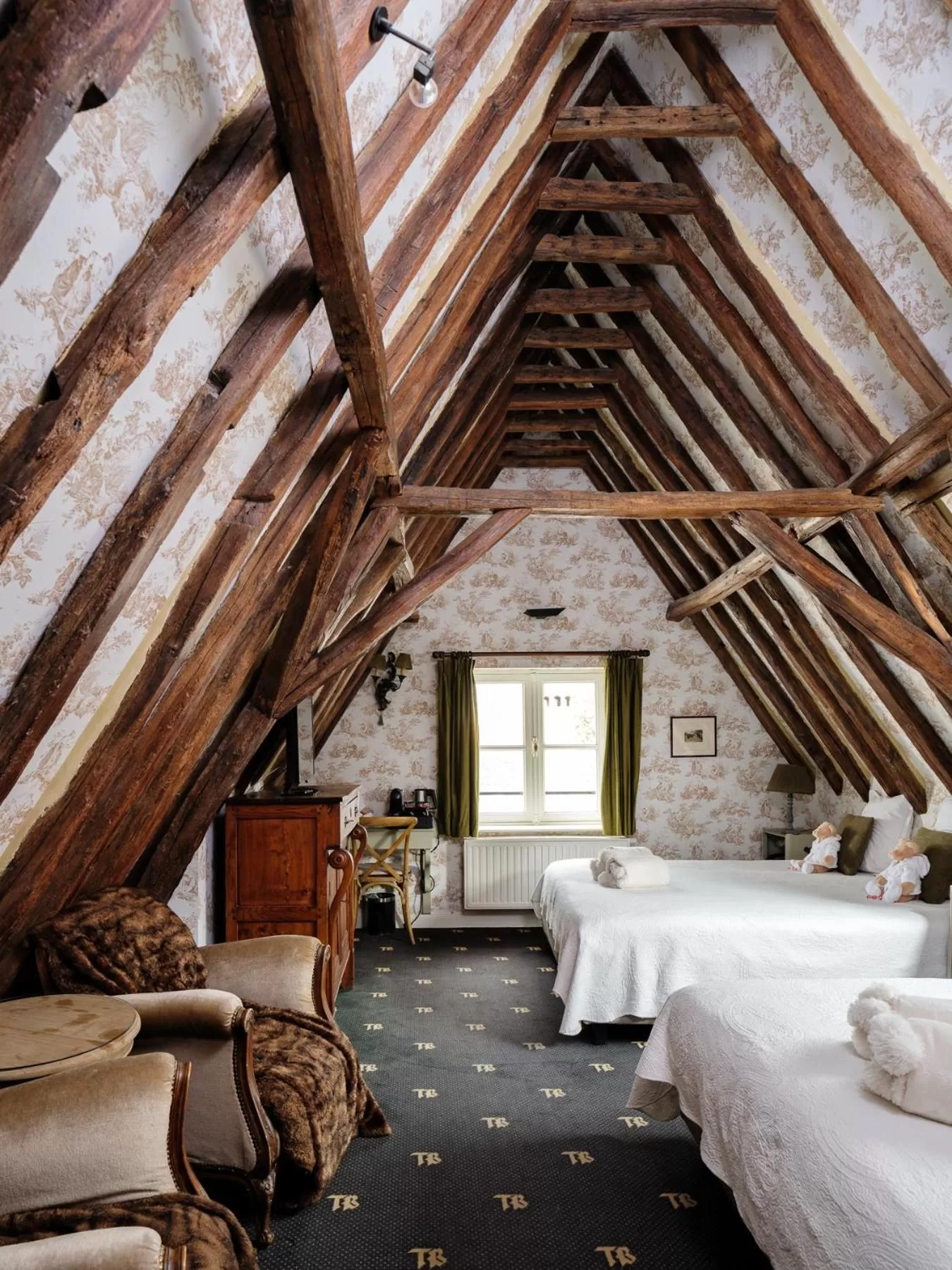 Bed in Canal View Hotel Ter Brughe by CW Hotel Collection