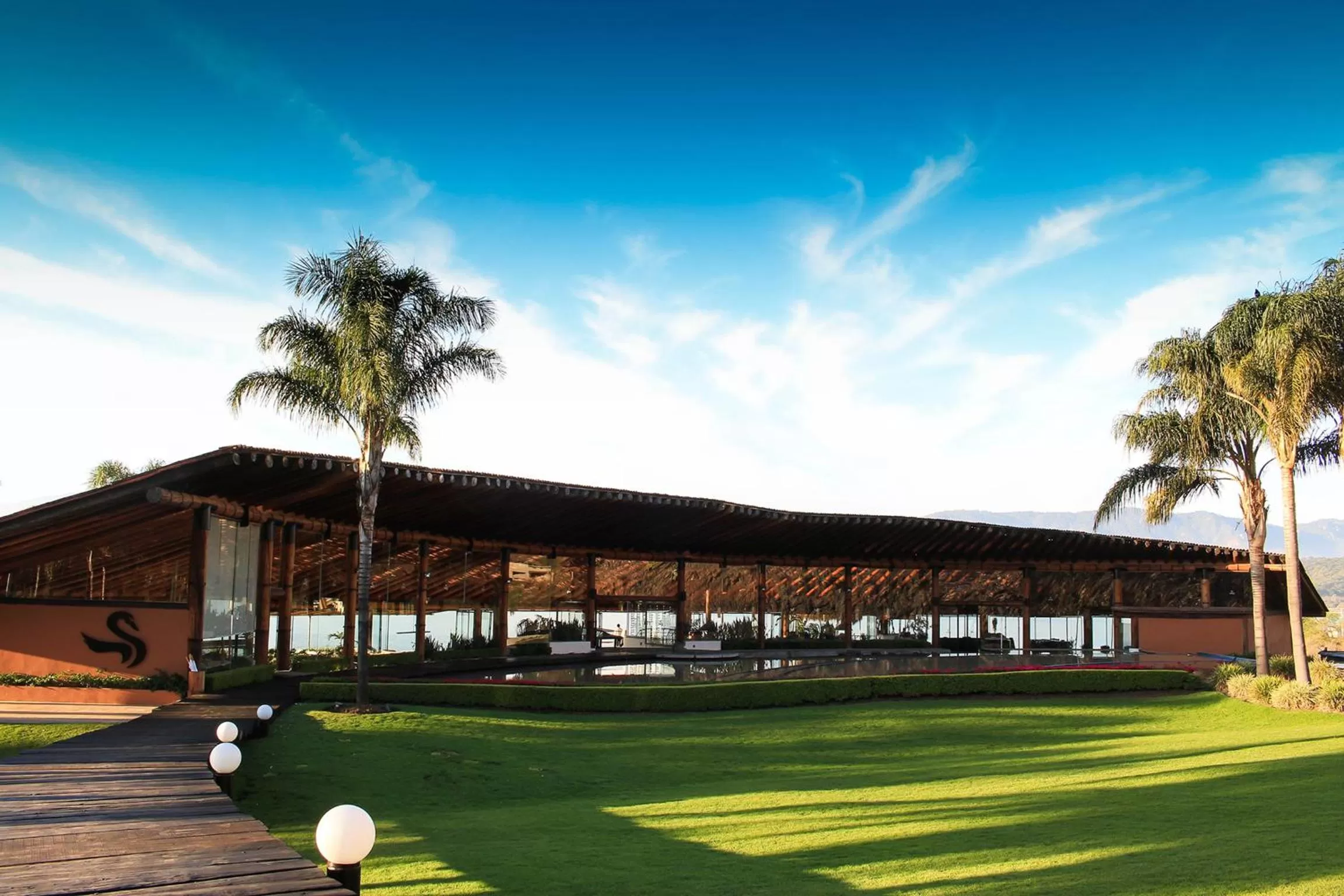 Garden in El Santuario Resort & Spa