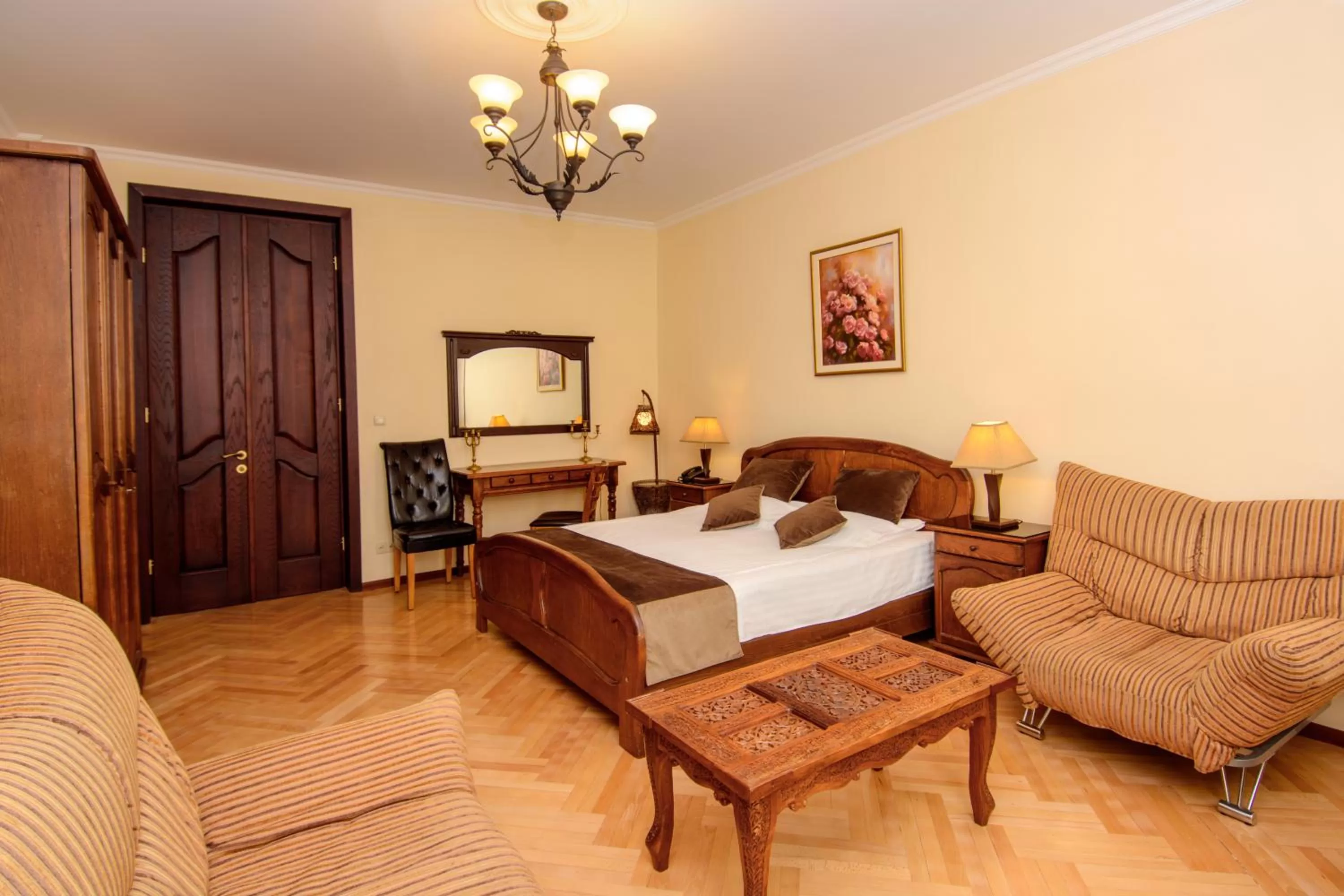 Bedroom in Hotel British House