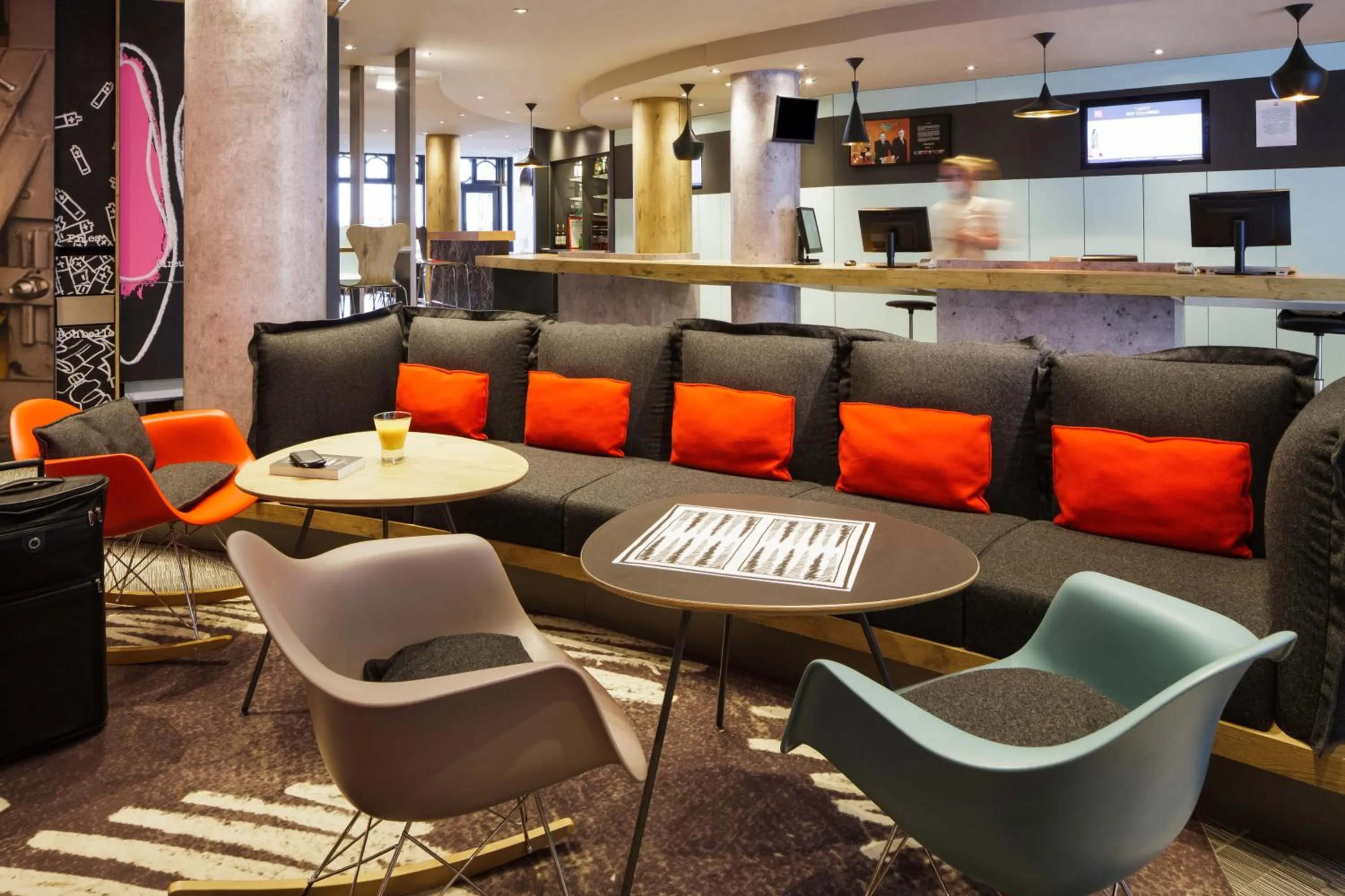 Lobby or reception in ibis Paris Gare de Lyon Ledru Rollin
