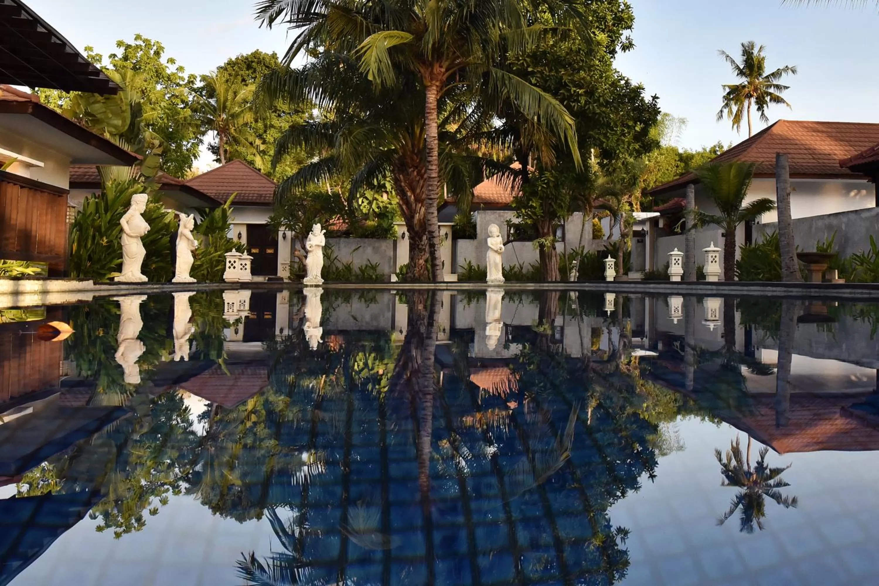 Swimming pool in Puri Saron Hotel Baruna Beach Lovina