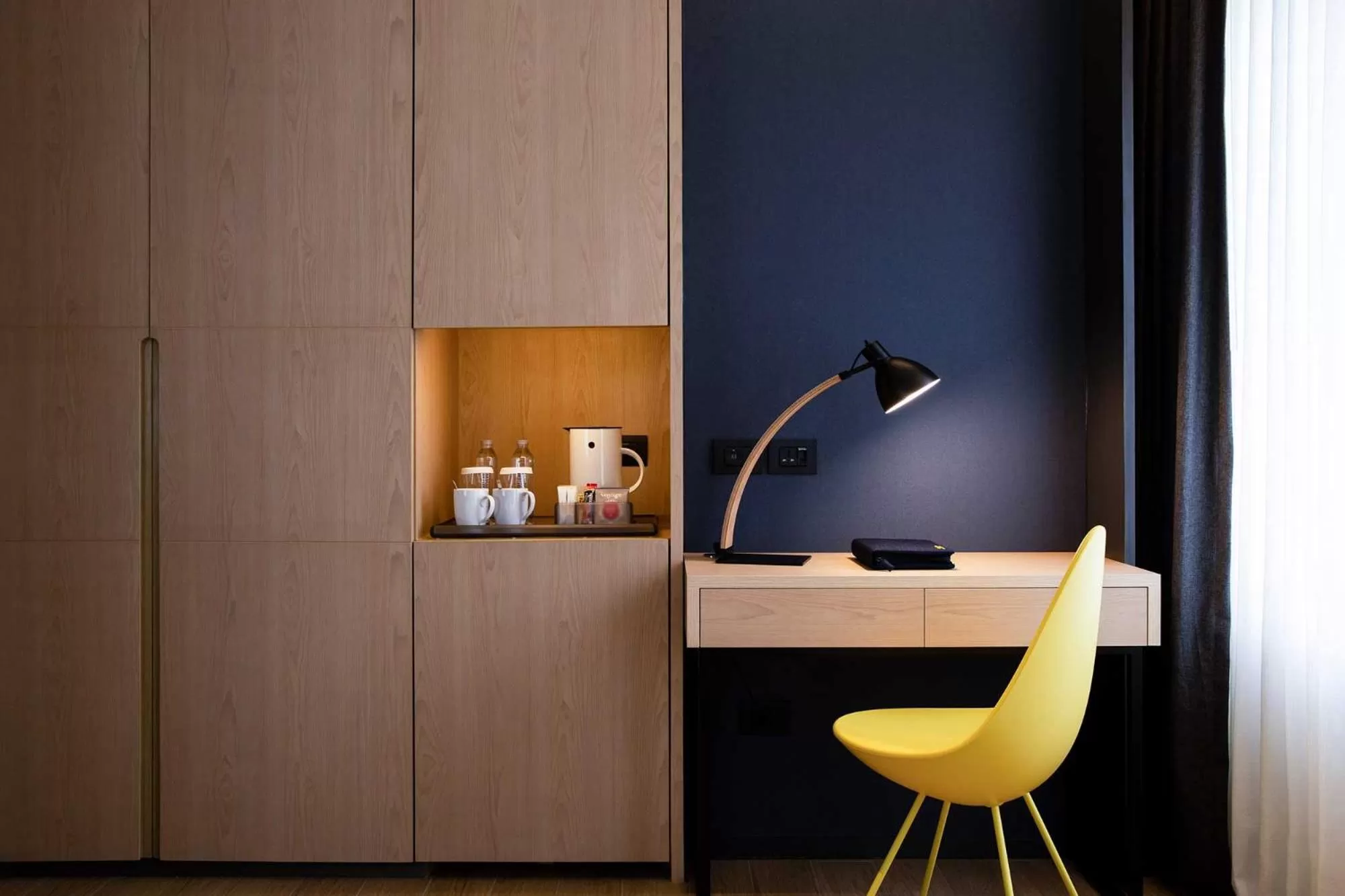 Coffee/tea facilities in Sindhorn Midtown Hotel Bangkok, Vignette Collection by IHG