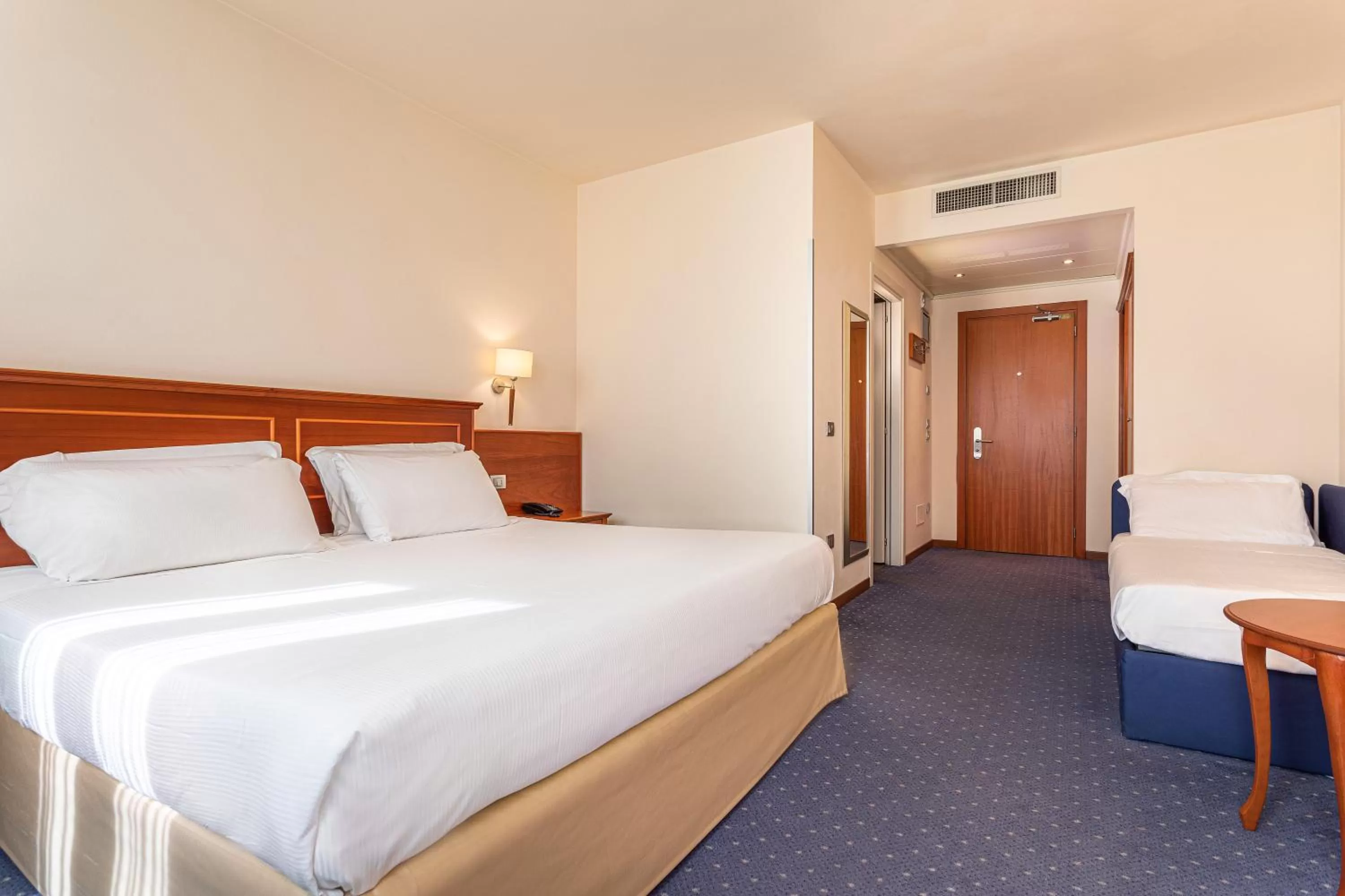 Photo of the whole room, Bed in BEST WESTERN Titian Inn Hotel Treviso