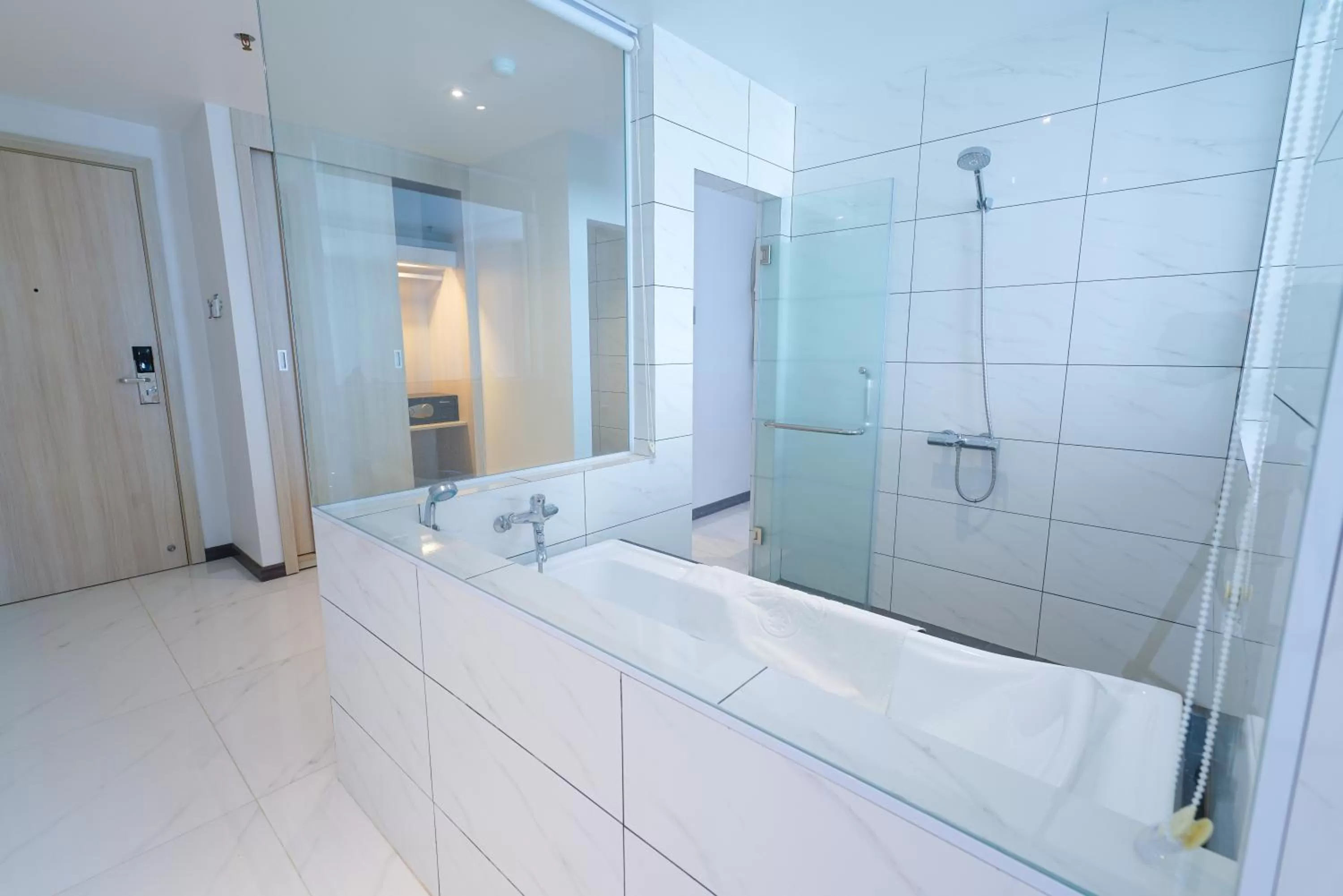 Bathroom in Holiday One Can Tho Hotel