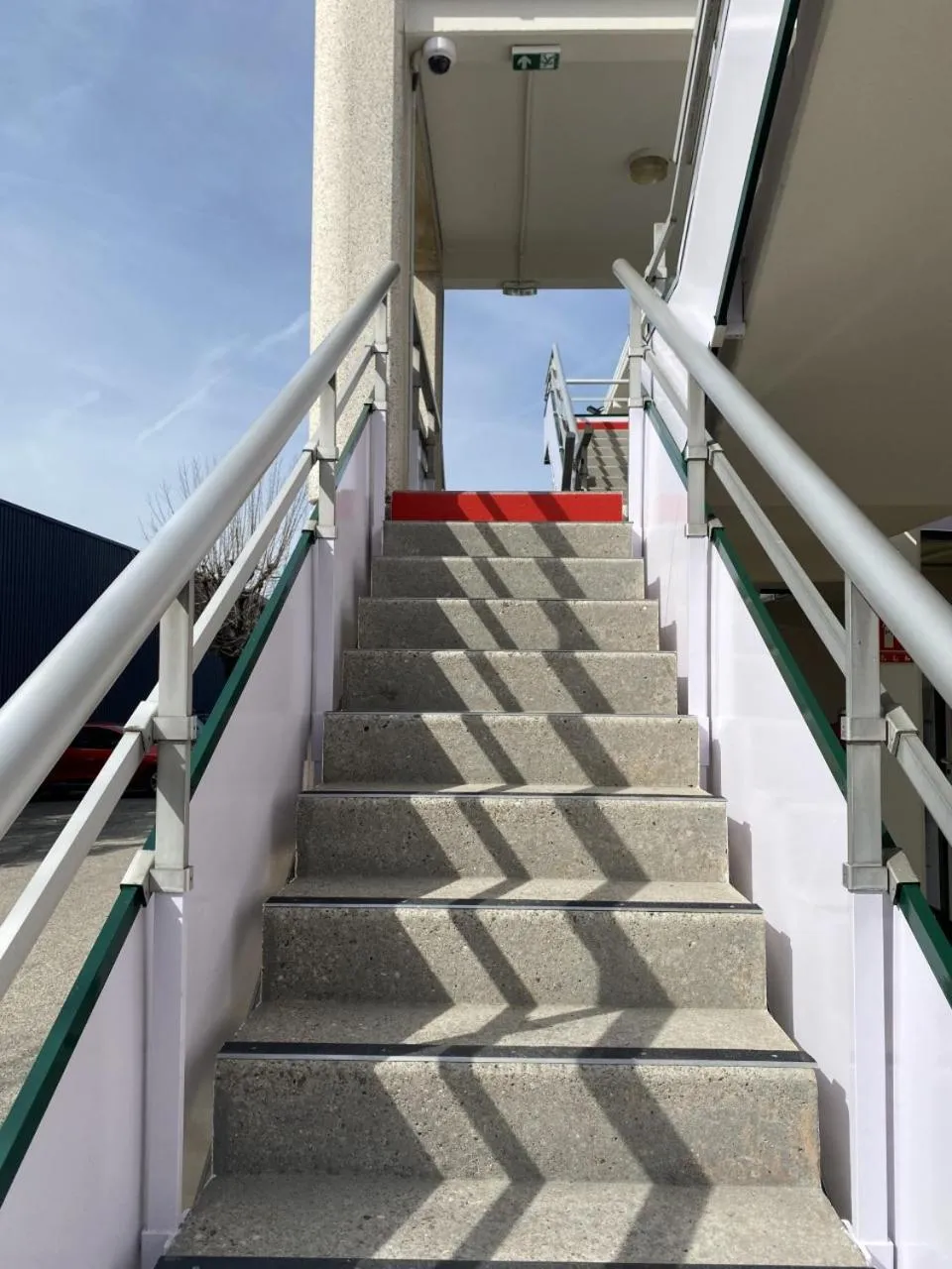 Facade/entrance in Premiere Classe Lyon Sud - Chasse Sur Rhône