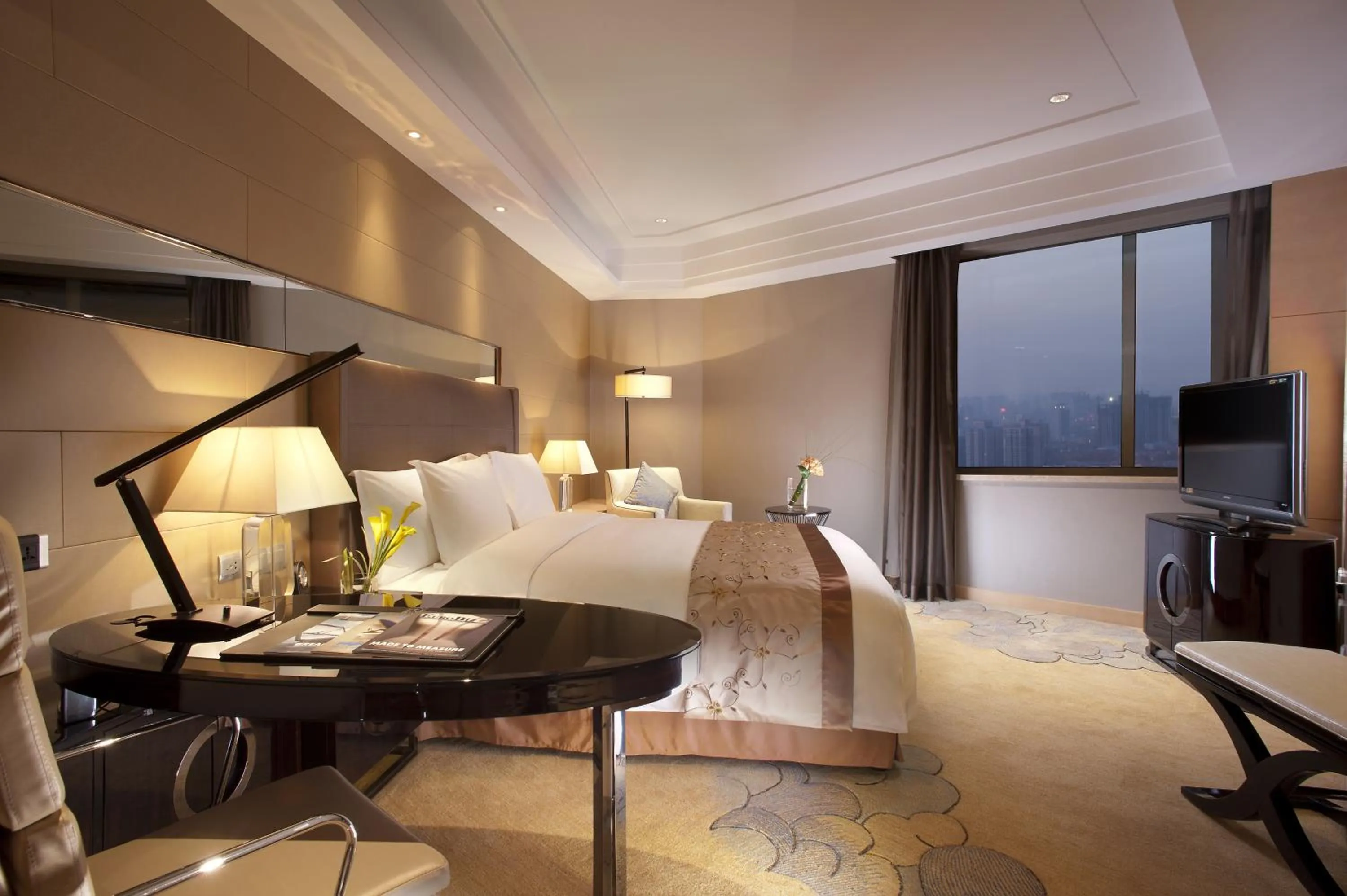 Photo of the whole room in Crowne Plaza Xi'an by IHG