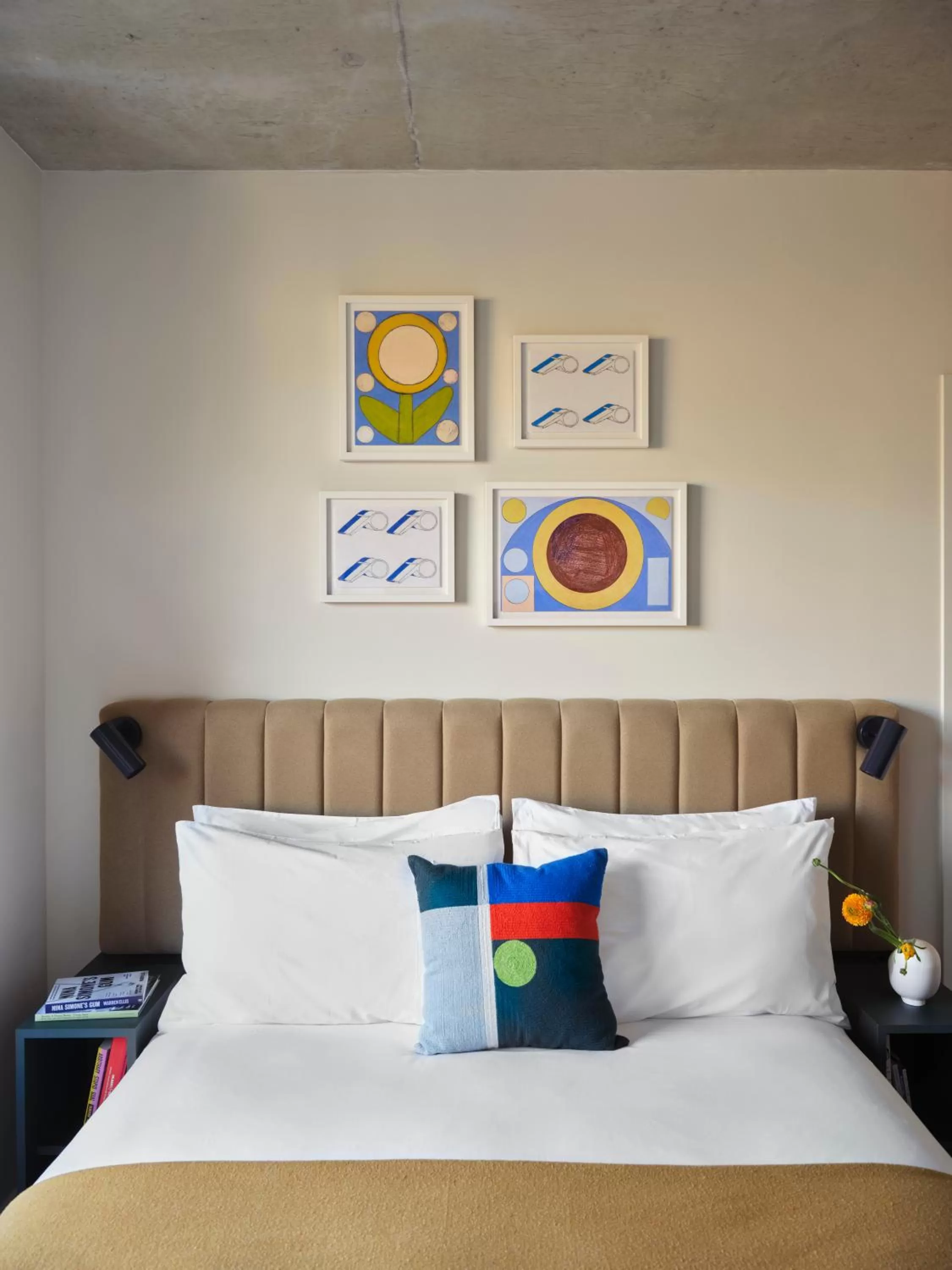 Bed in Penny Williamsburg