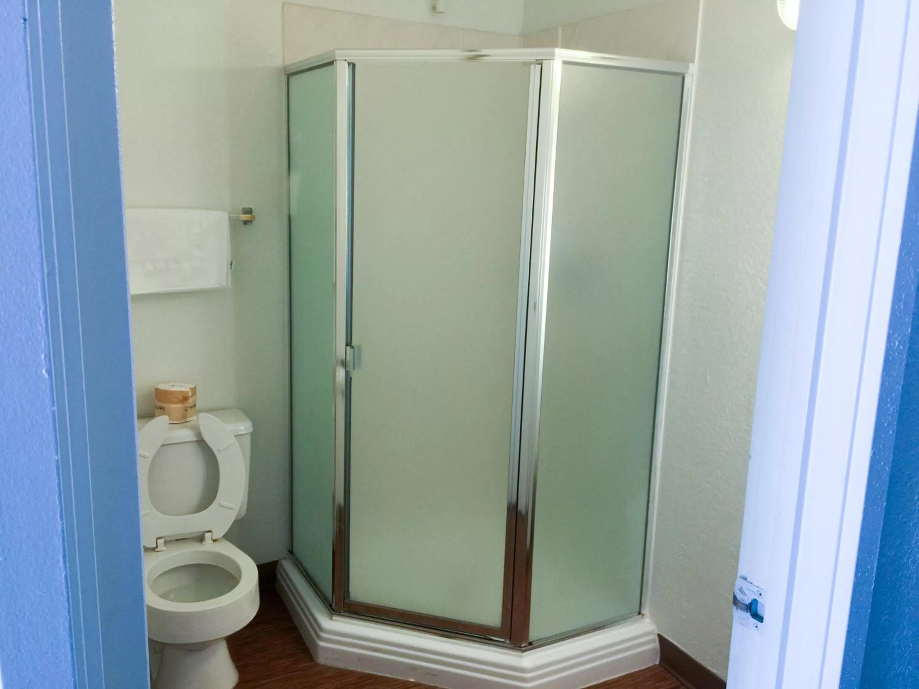 Bathroom in Motel 6-Ardmore, OK