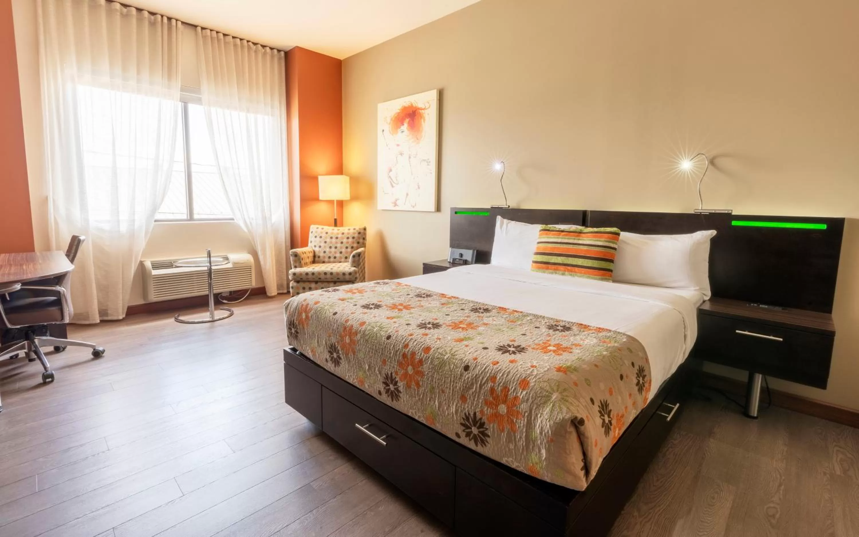 Trendy Intimacy 1 queen-size bed—Multi-jet shower—Fireplace in Hôtel Must Aéroport de Québec par JARO