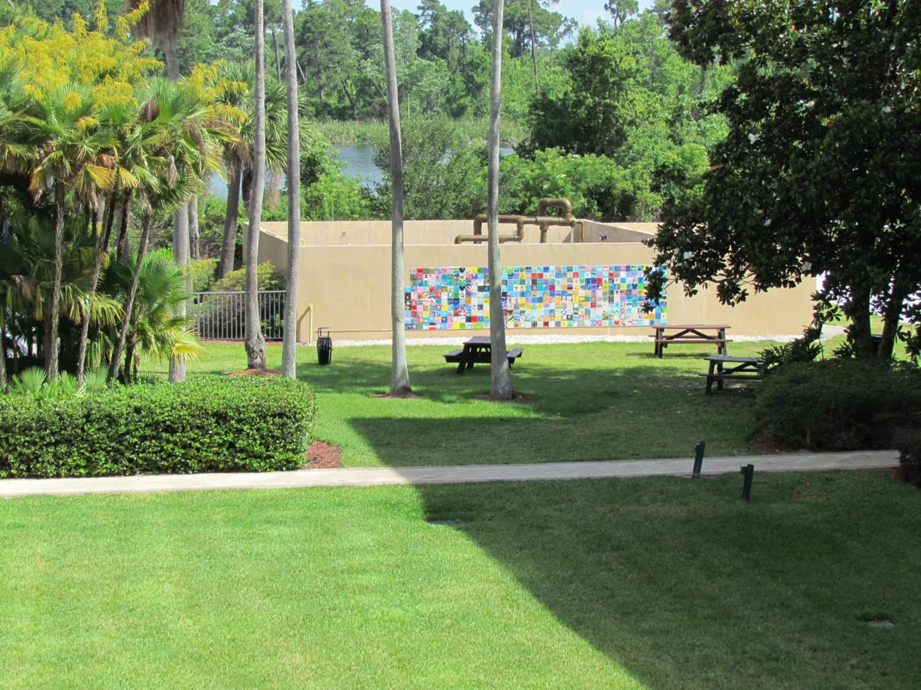 Garden in Wyndham Garden Lake Buena Vista – Disney Springs® Area