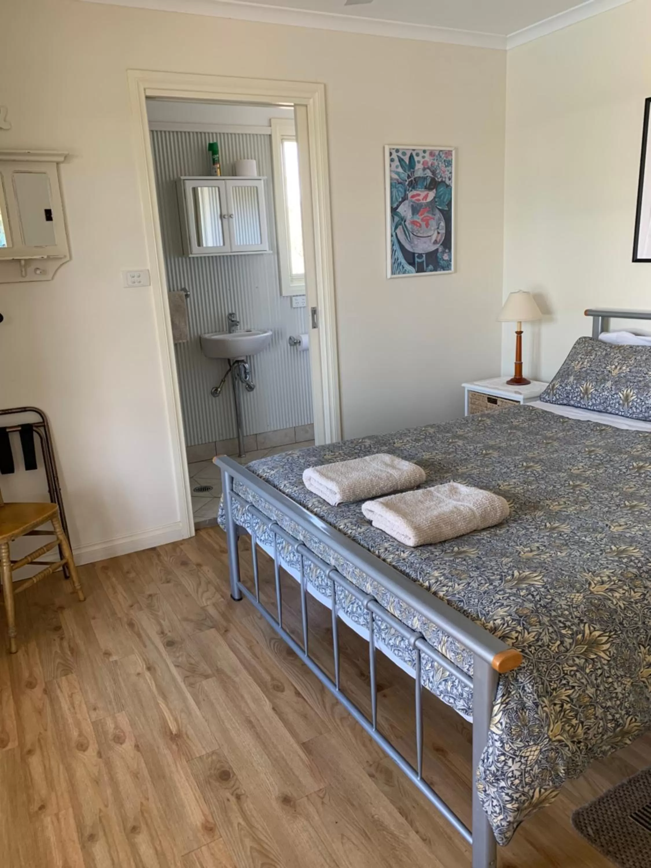 Bed in Amazing Views Pet Friendly Bed and Breakfast