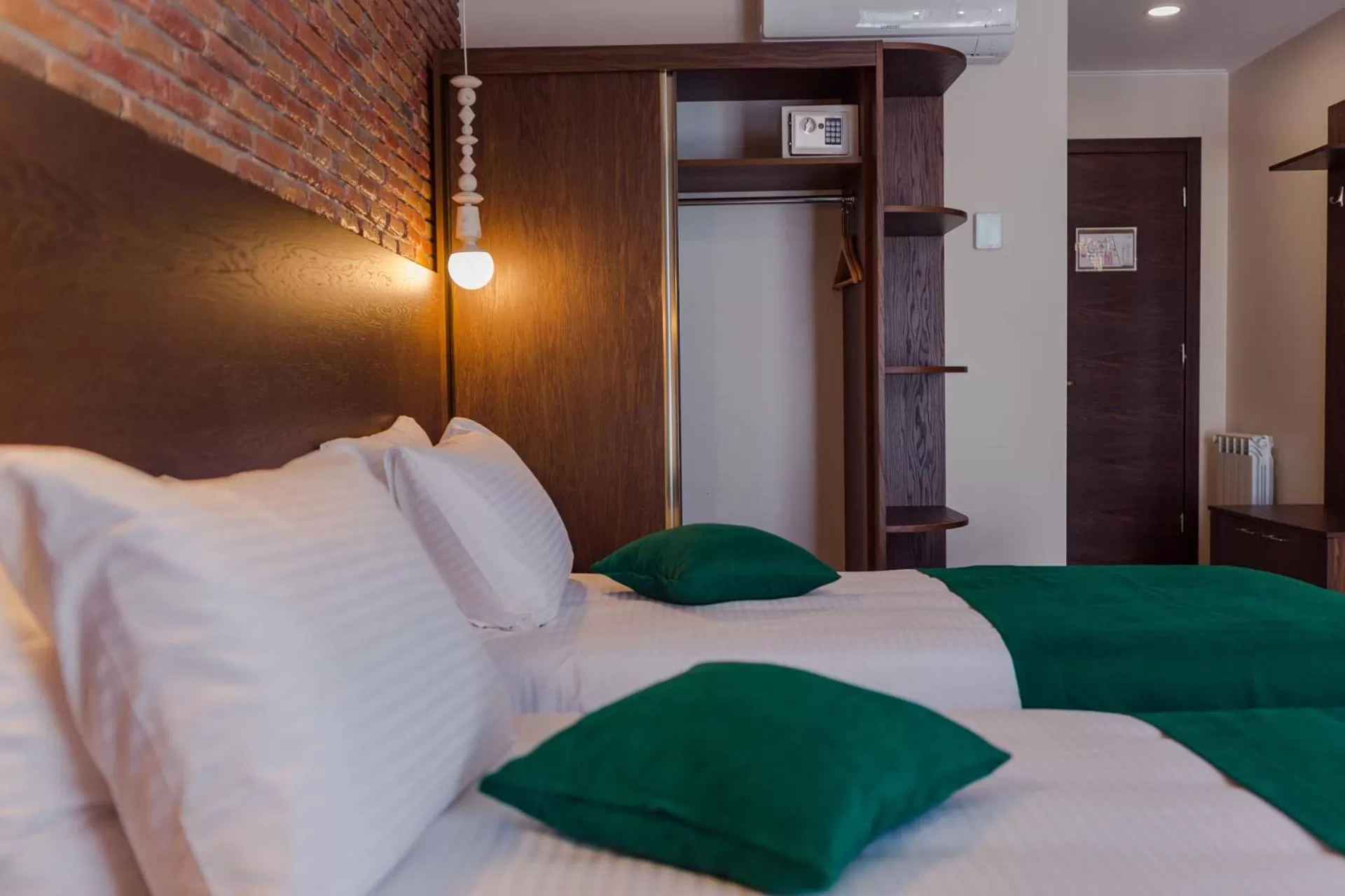TV and multimedia, Bed in Hotel BLOOM Batumi
