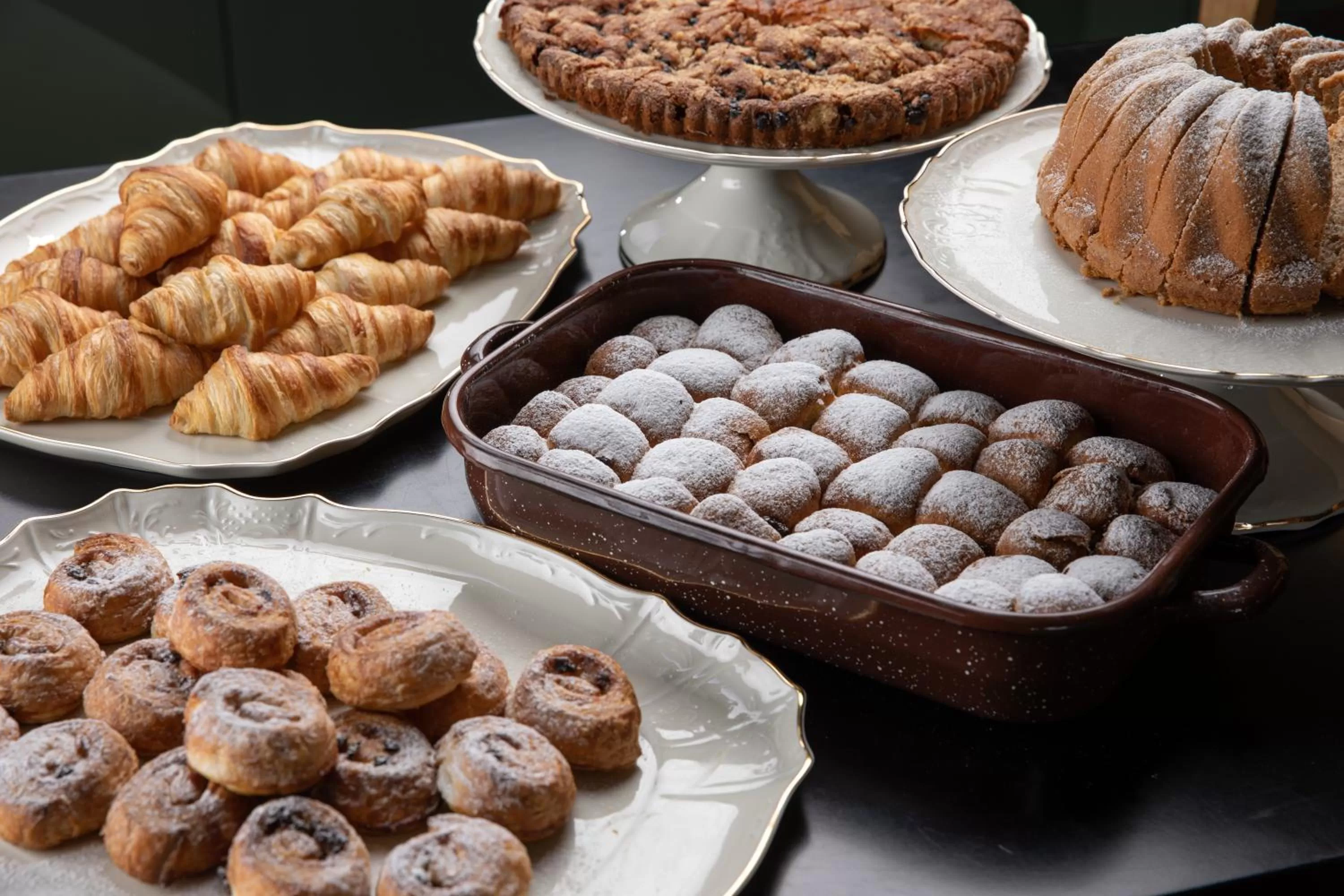 Restaurant/places to eat in Grand Hotel Bohemia