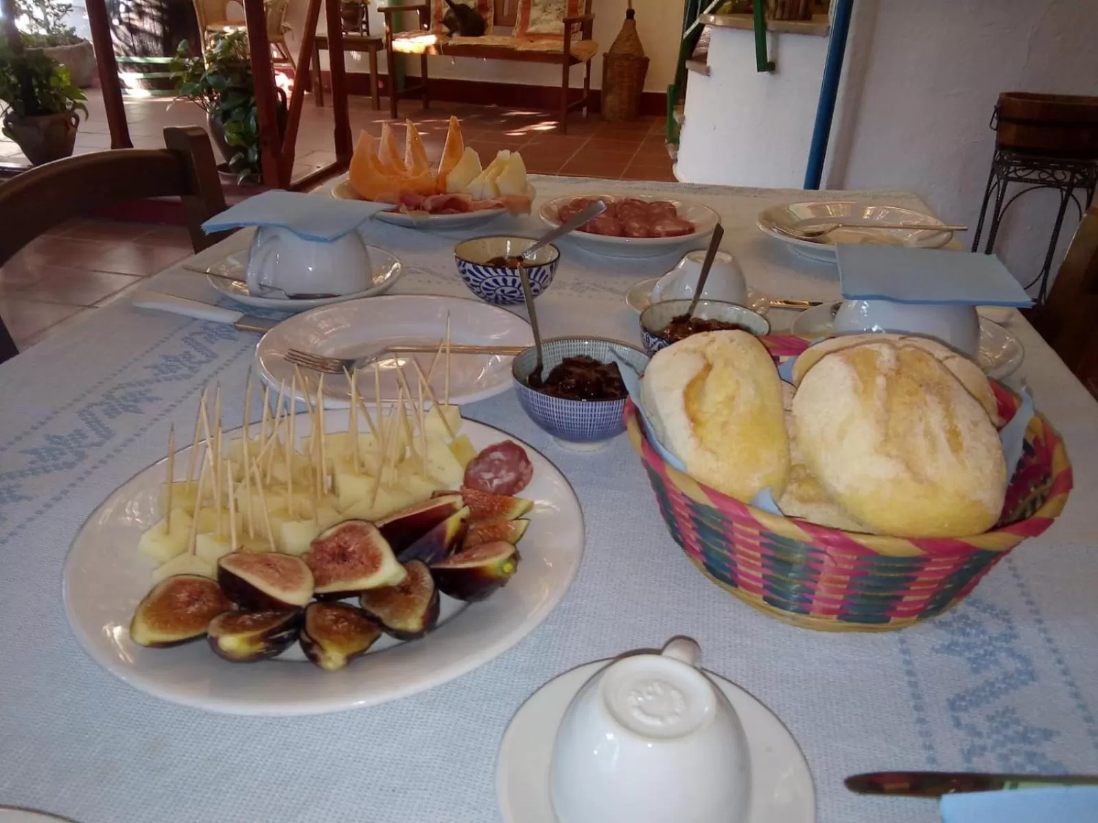 Breakfast in Bed & Breakfast Paui