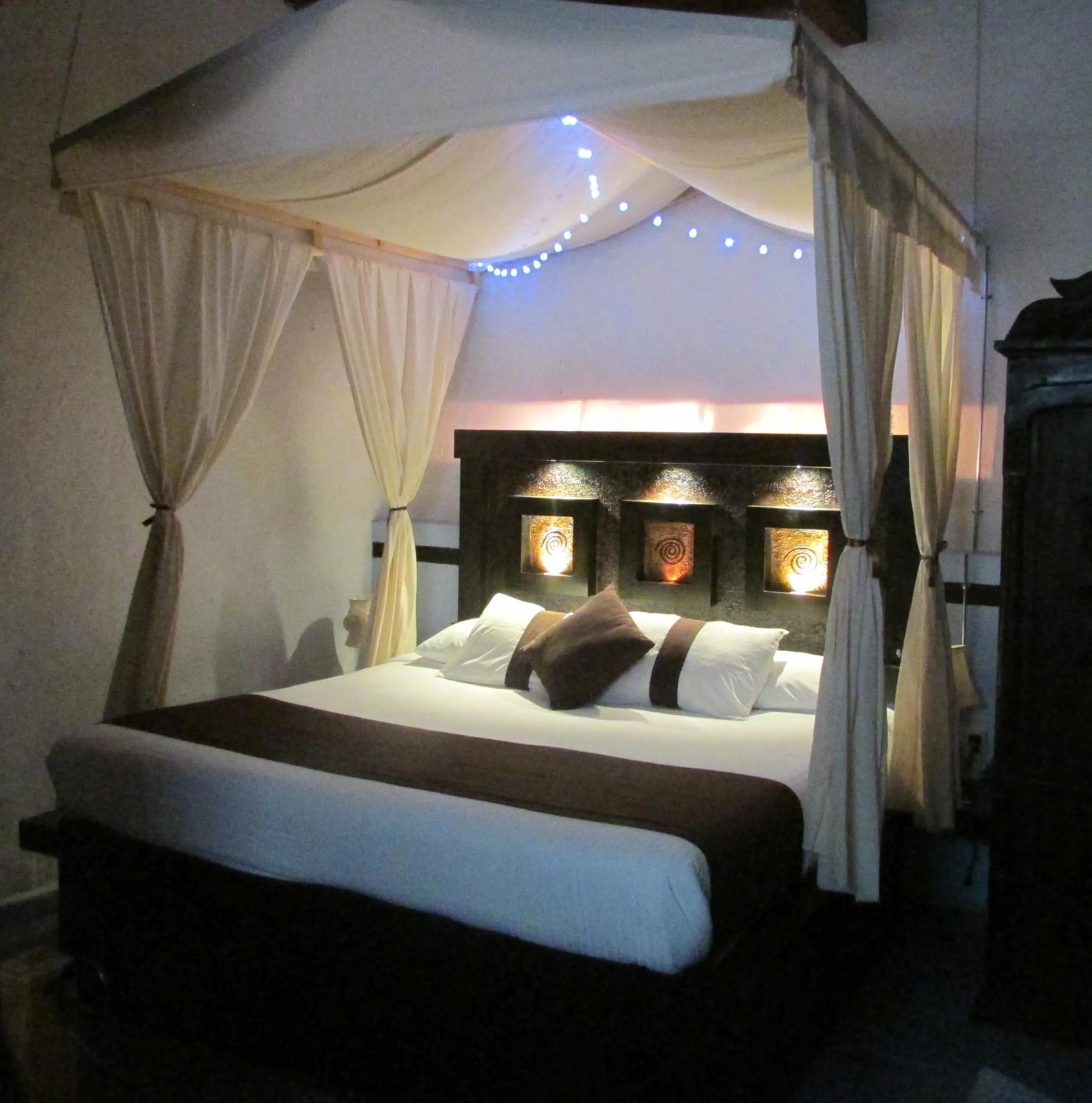 Decorative detail, Bed in Hotel & Spa La Mansion del B Azul