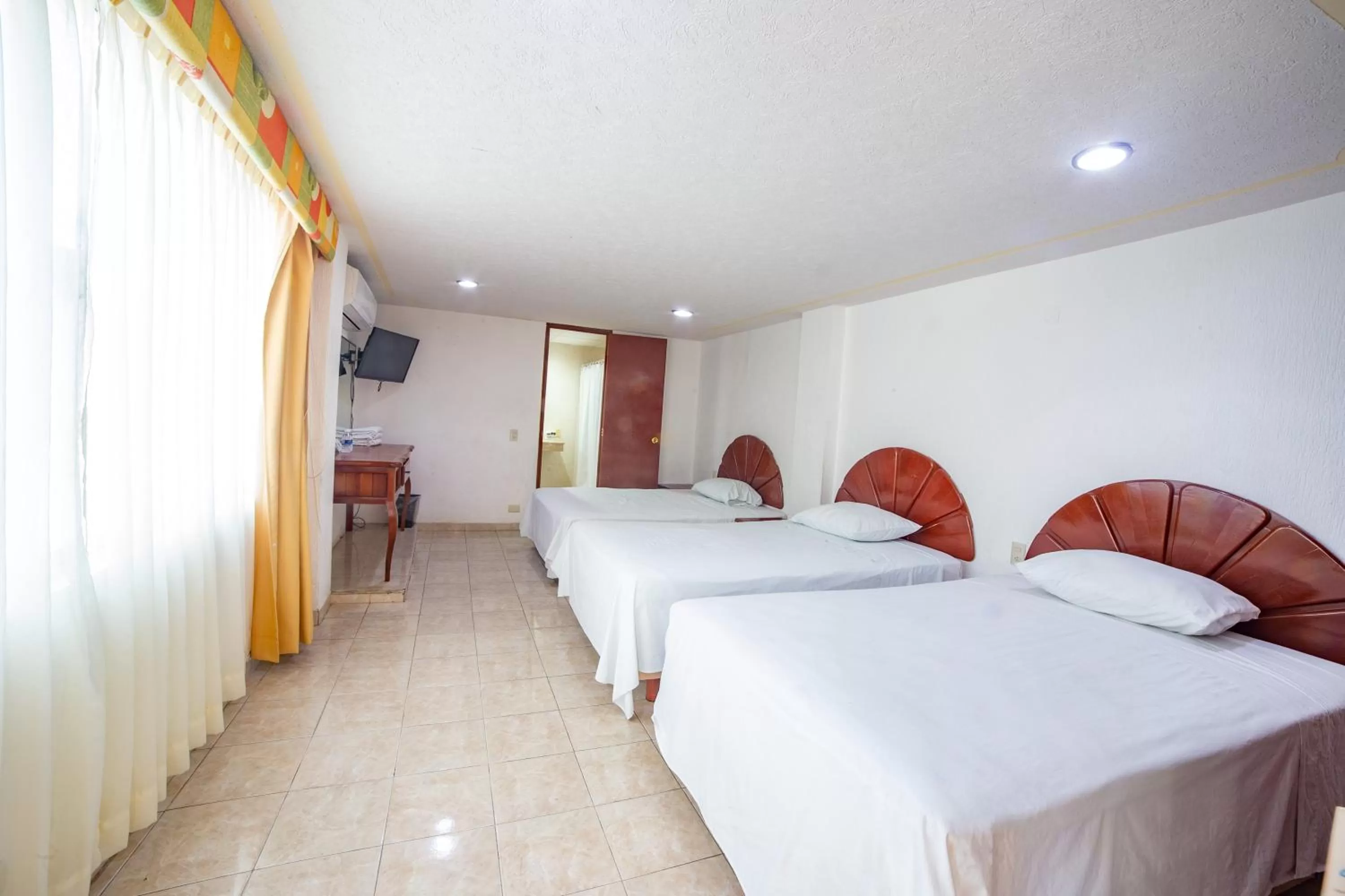 Bedroom, Bed in Caribe Princess